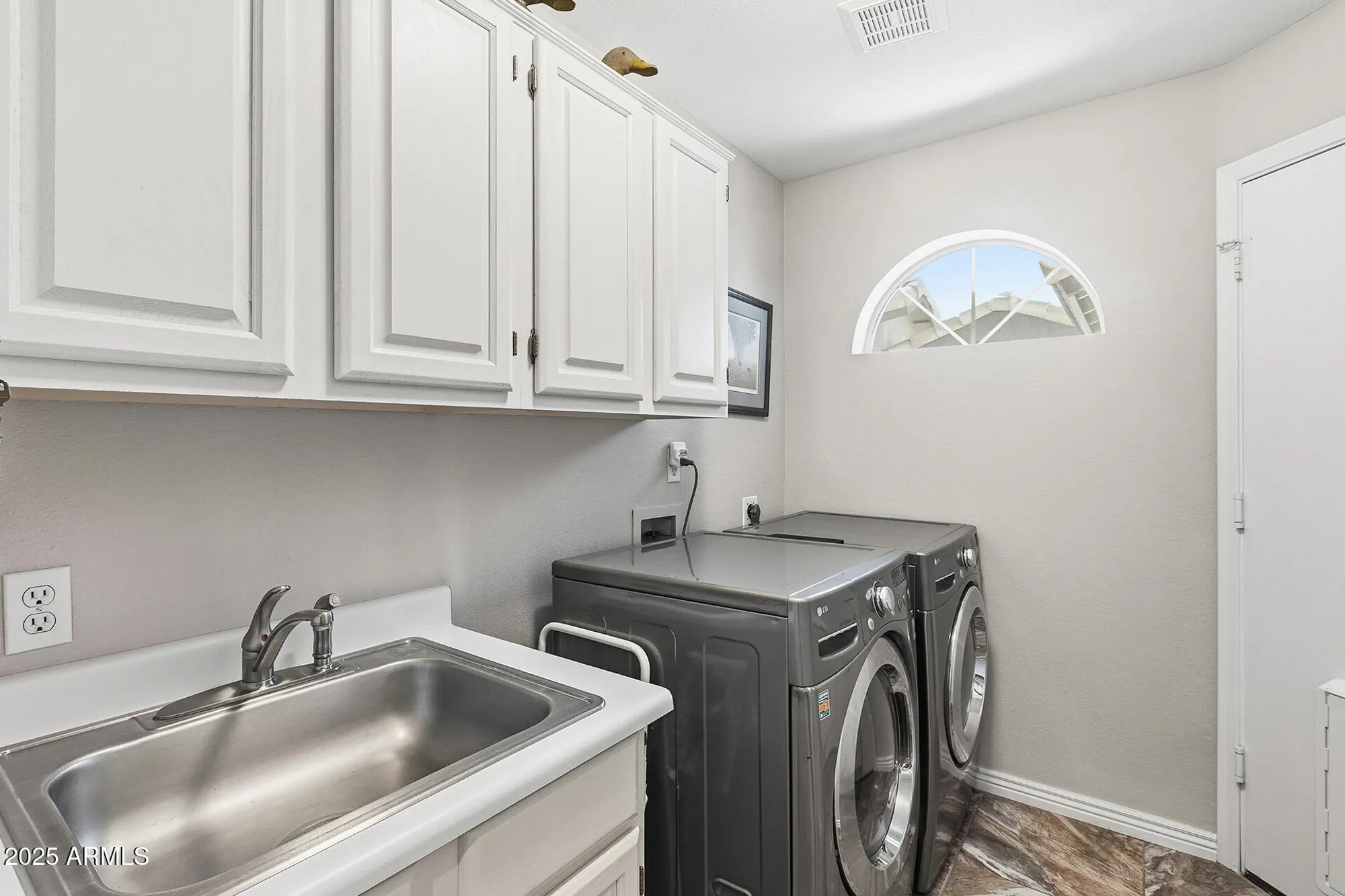 Property Slideshow image 50 of 92 | 14358 w kiowa trl, Surprise, AZ, 85374