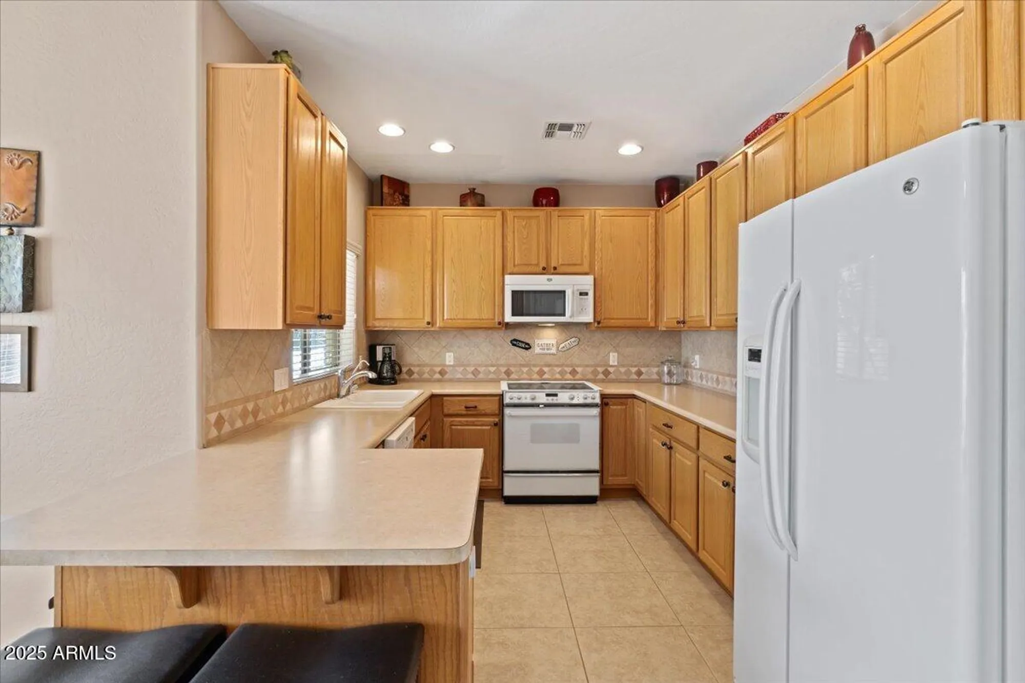 Property Slideshow image 10 of 49 | 1443 n agave st, Casa Grande, AZ, 85122