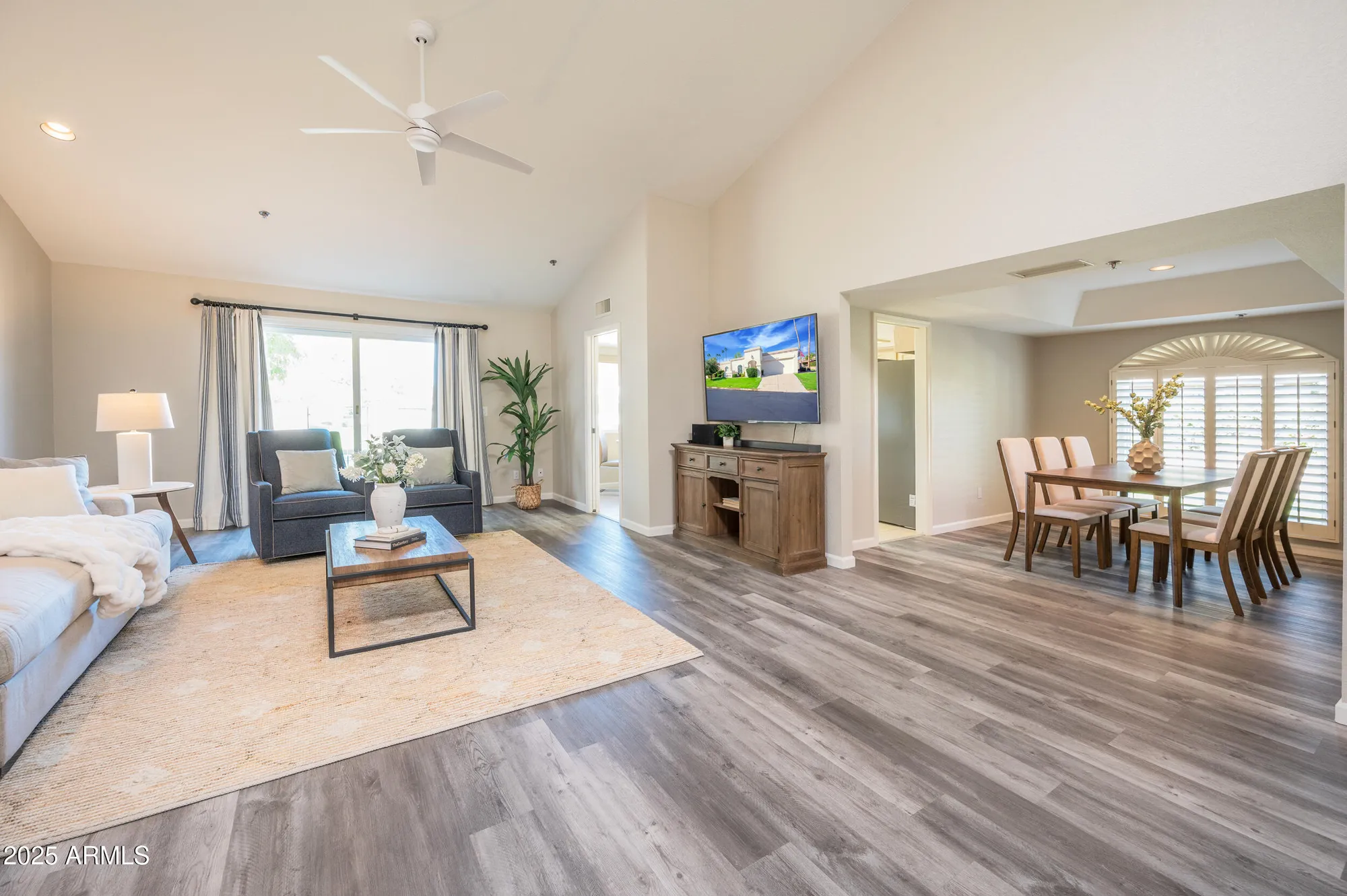 Property Slideshow image 6 of 47 | 10214 n 105th way, Scottsdale, AZ, 85258