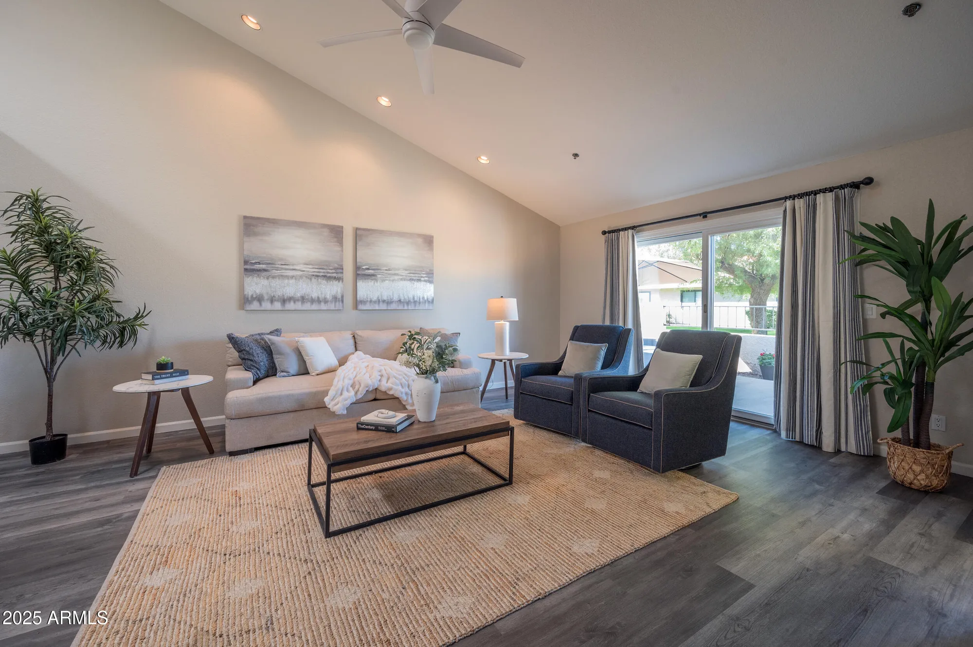 Property Slideshow image 7 of 47 | 10214 n 105th way, Scottsdale, AZ, 85258