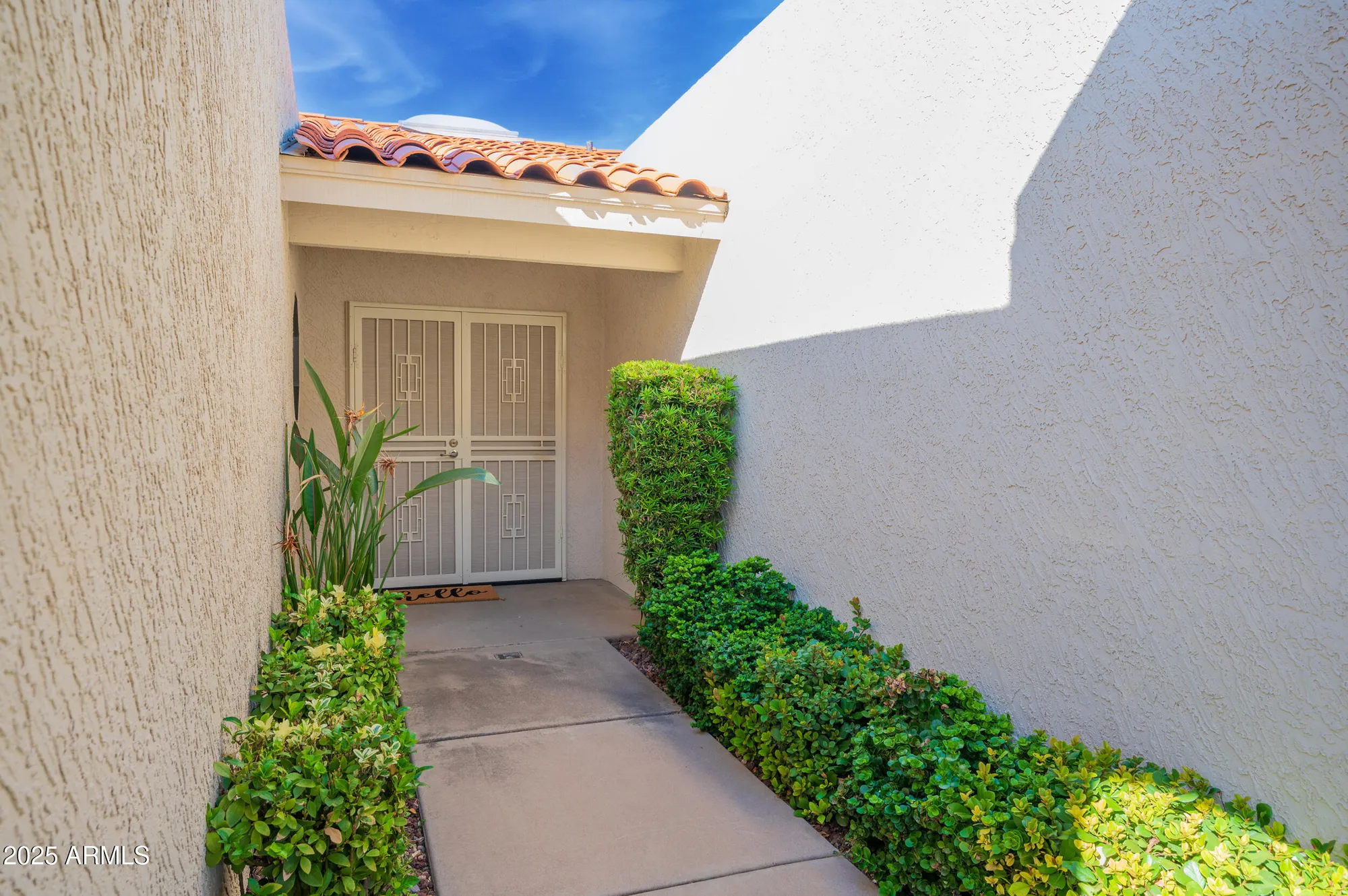 Property Slideshow image 2 of 47 | 10214 n 105th way, Scottsdale, AZ, 85258