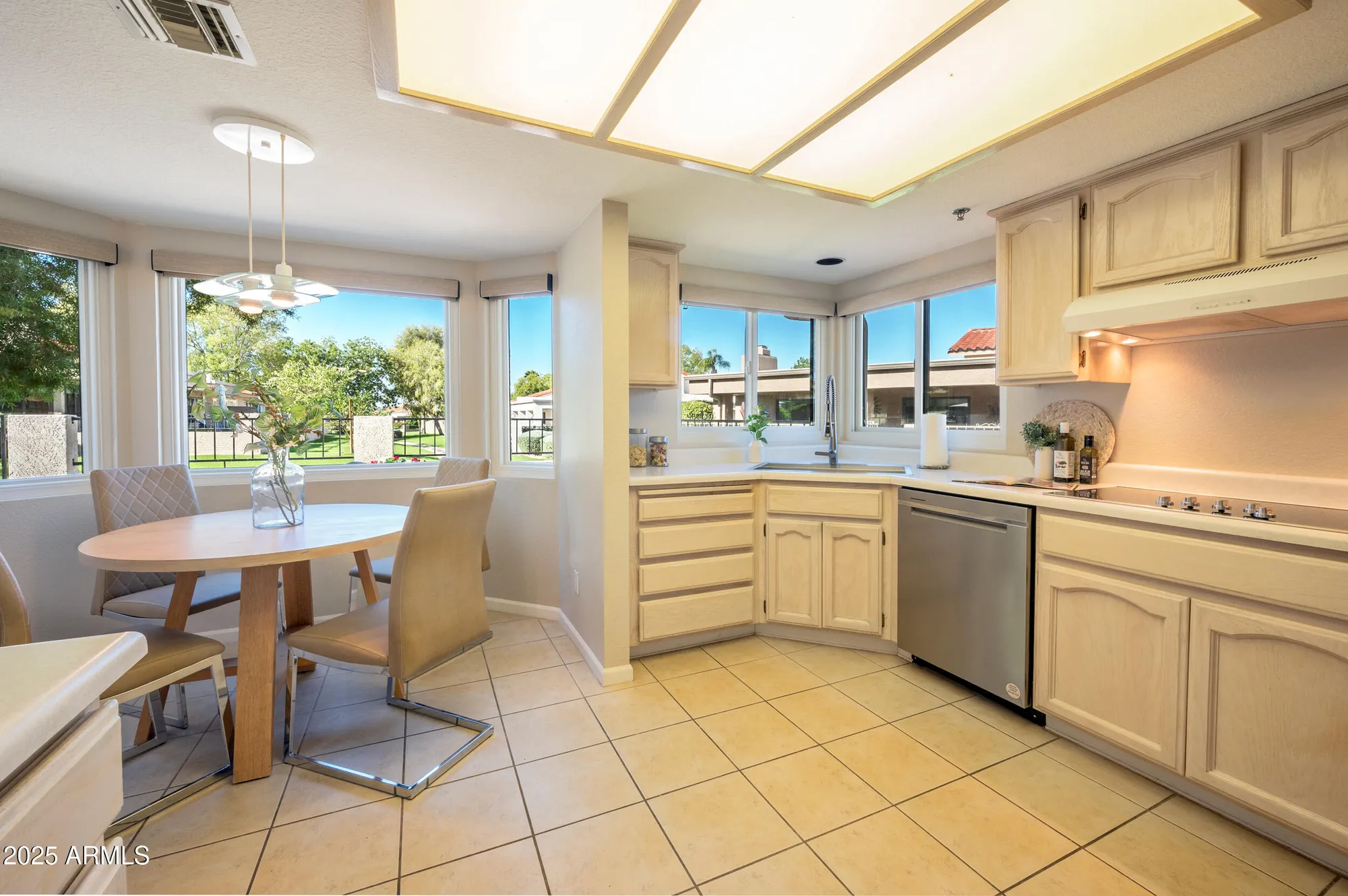 Property Slideshow image 11 of 47 | 10214 n 105th way, Scottsdale, AZ, 85258