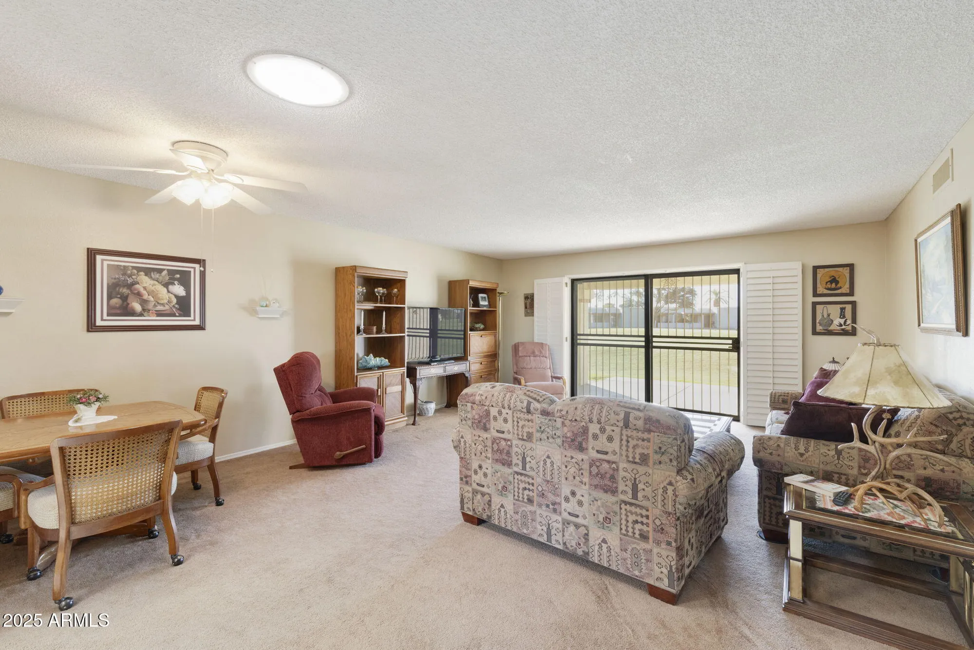 Property Slideshow image 3 of 40 | 557 s palo verde way, Mesa, AZ, 85208