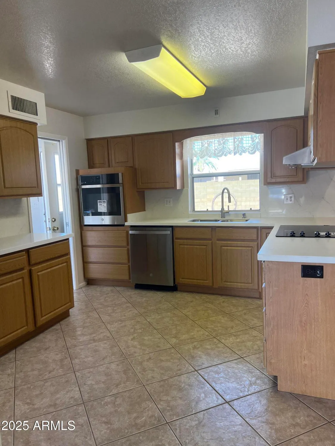 Property Slideshow image 8 of 35 | 4648 e florian ave, Mesa, AZ, 85206