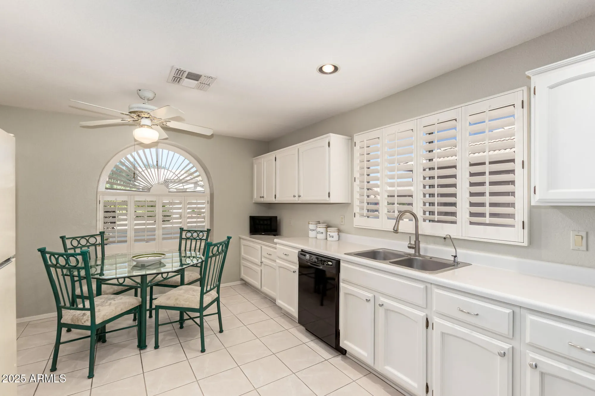 Property Slideshow image 8 of 42 | 9521 e hercules dr, Sun Lakes, AZ, 85248