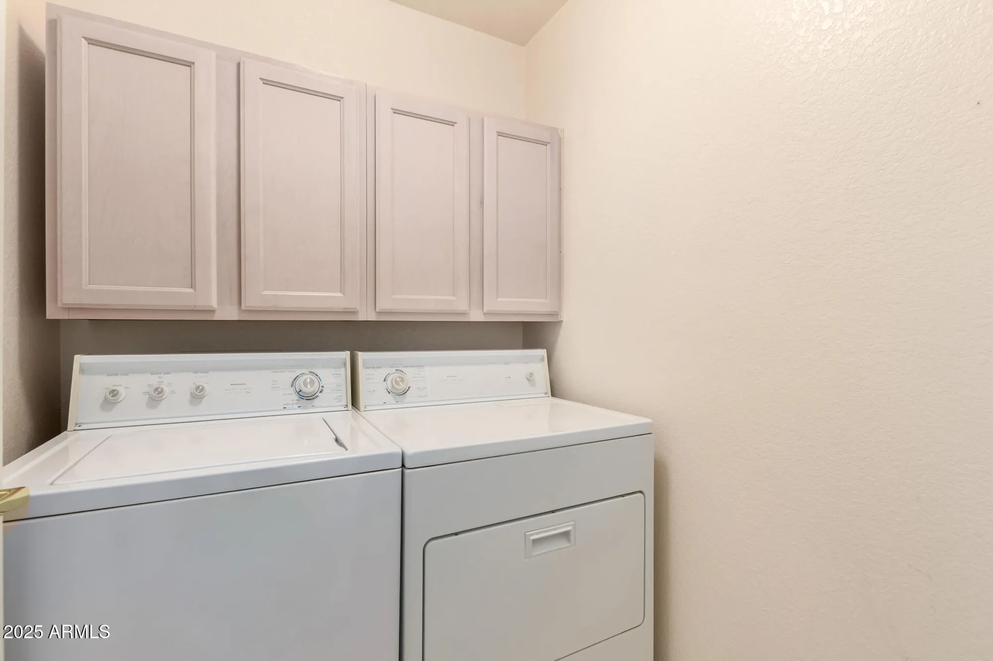 Property Slideshow image 16 of 42 | 9521 e hercules dr, Sun Lakes, AZ, 85248