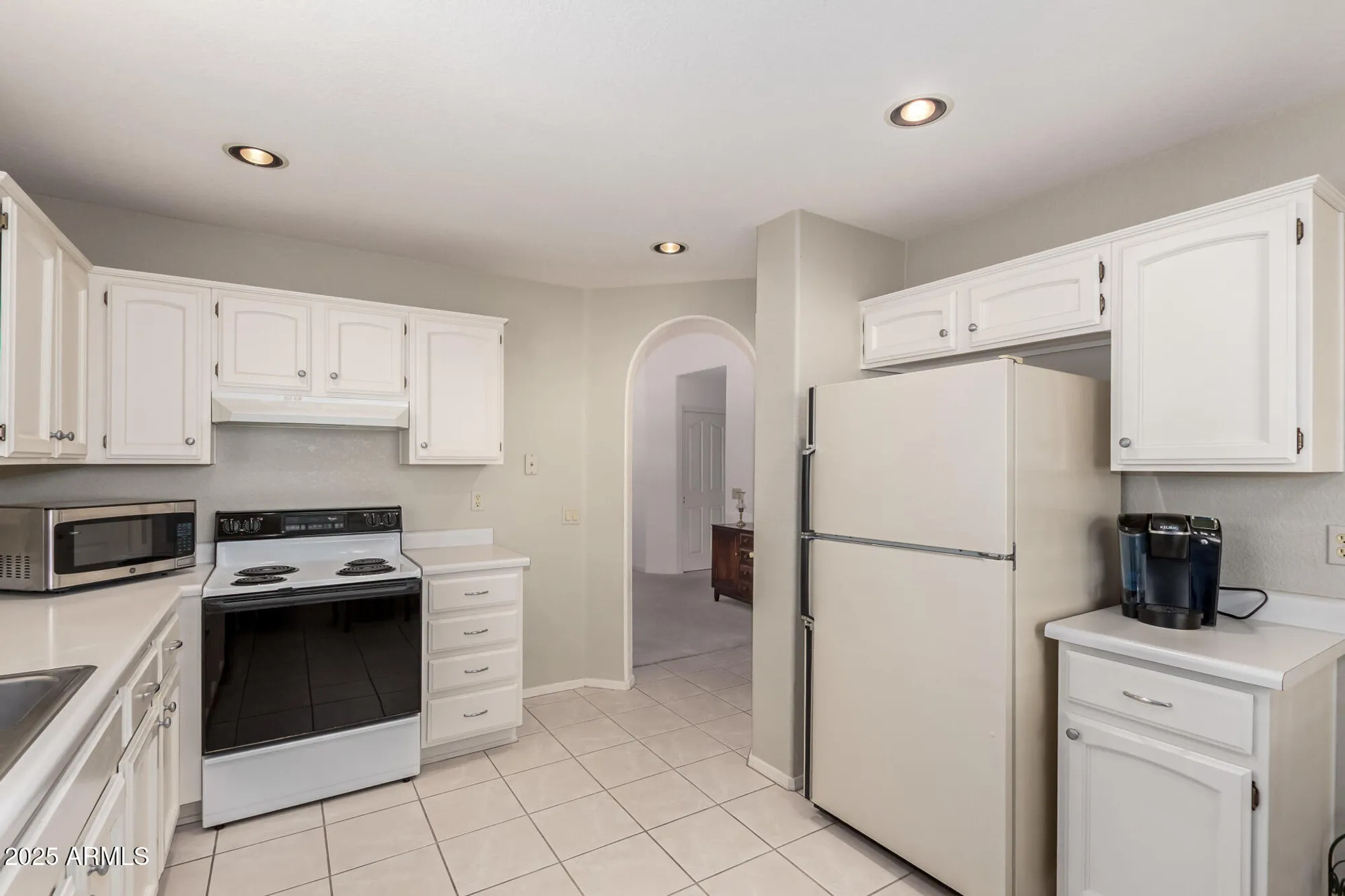 Property Slideshow image 7 of 42 | 9521 e hercules dr, Sun Lakes, AZ, 85248