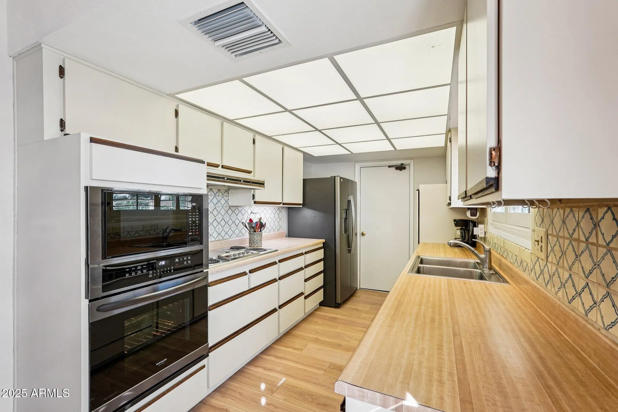 Property Slideshow image 19 of 44 | 18202 n 125th ave, Sun City West, AZ, 85375