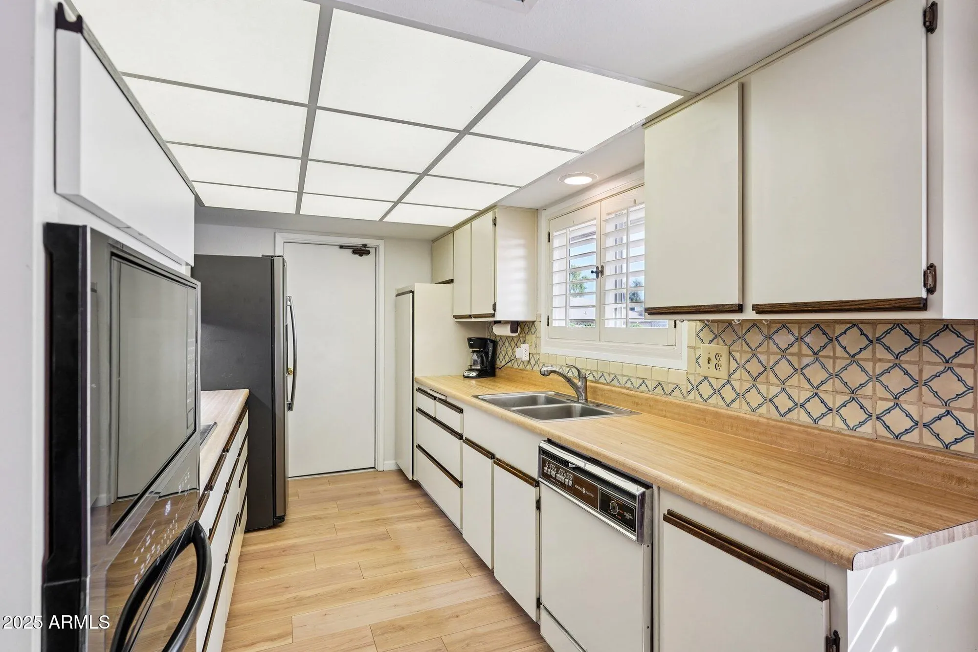 Property Slideshow image 18 of 44 | 18202 n 125th ave, Sun City West, AZ, 85375