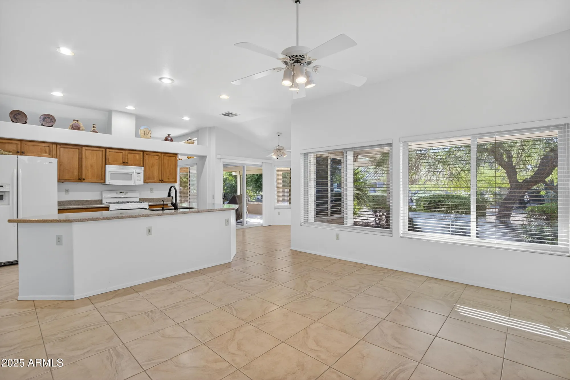 Property Slideshow image 4 of 45 | 13619 w robertson dr, Sun City West, AZ, 85375