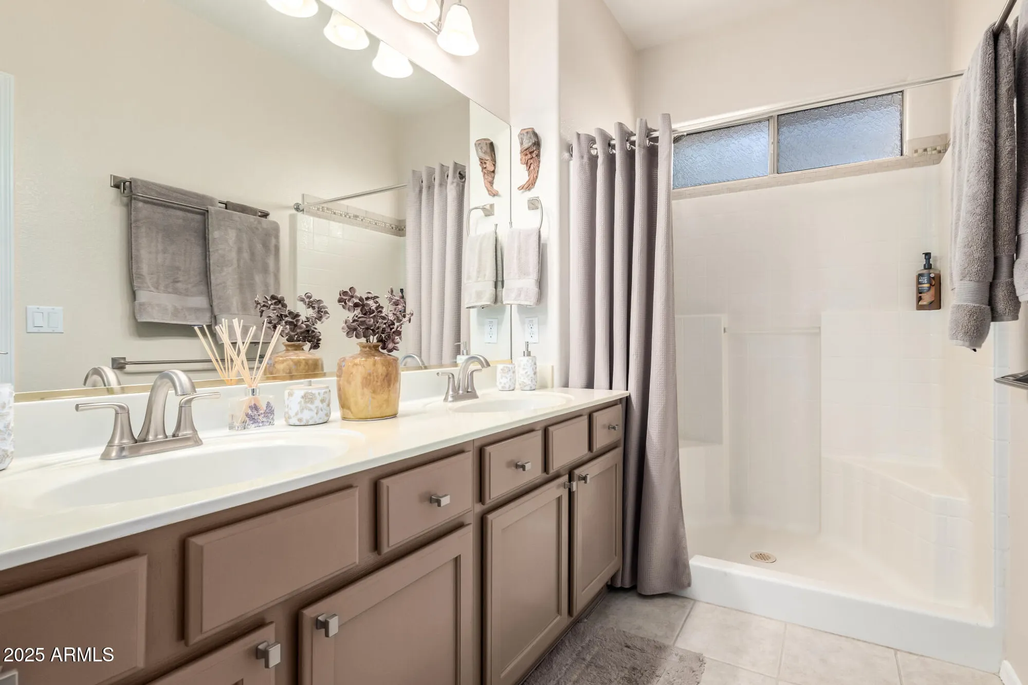 Property Slideshow image 16 of 40 | 6972 s nantucket st, Chandler, AZ, 85249