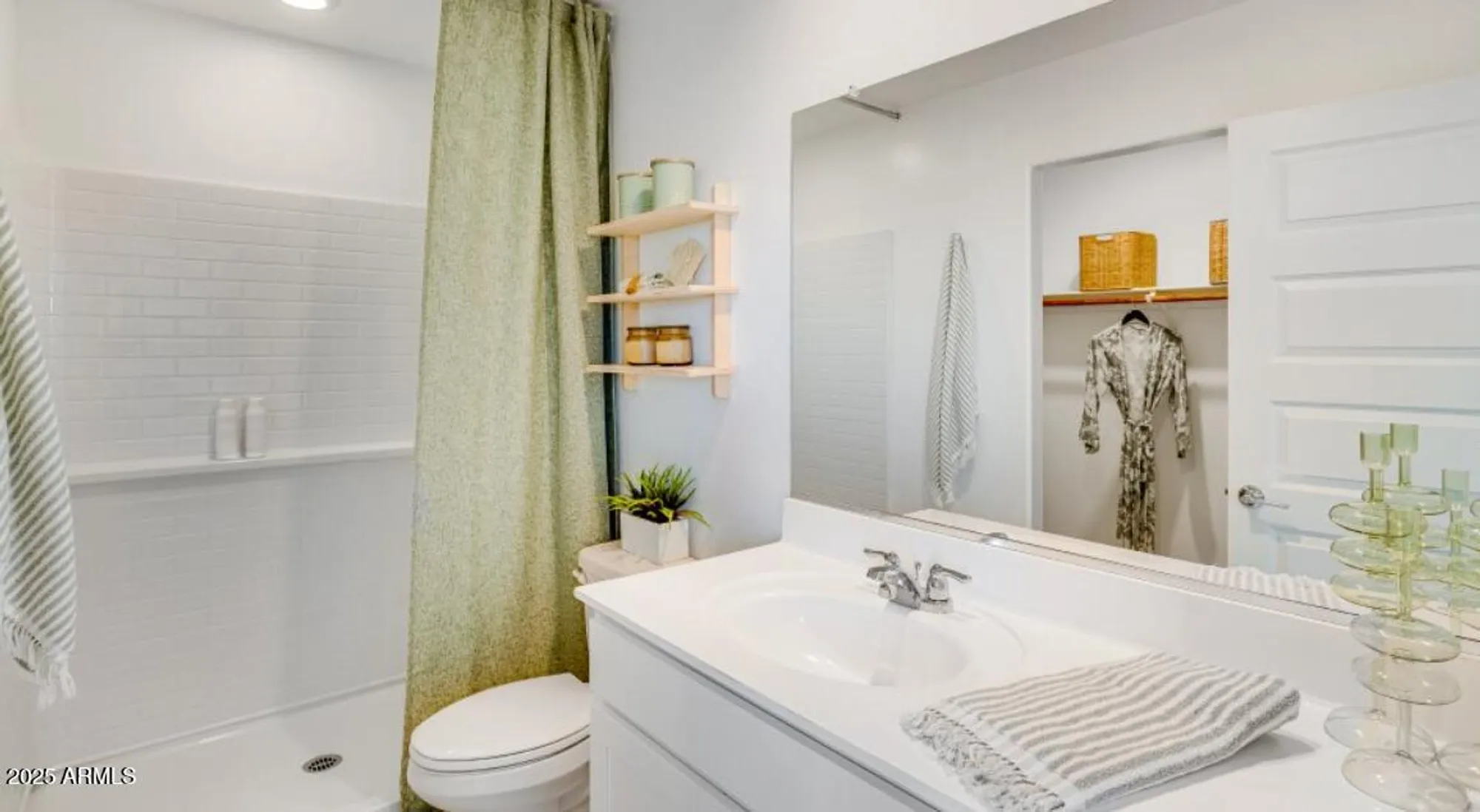 Property Slideshow image 11 of 24 | 25013 n 174th ln, Surprise, AZ, 85387