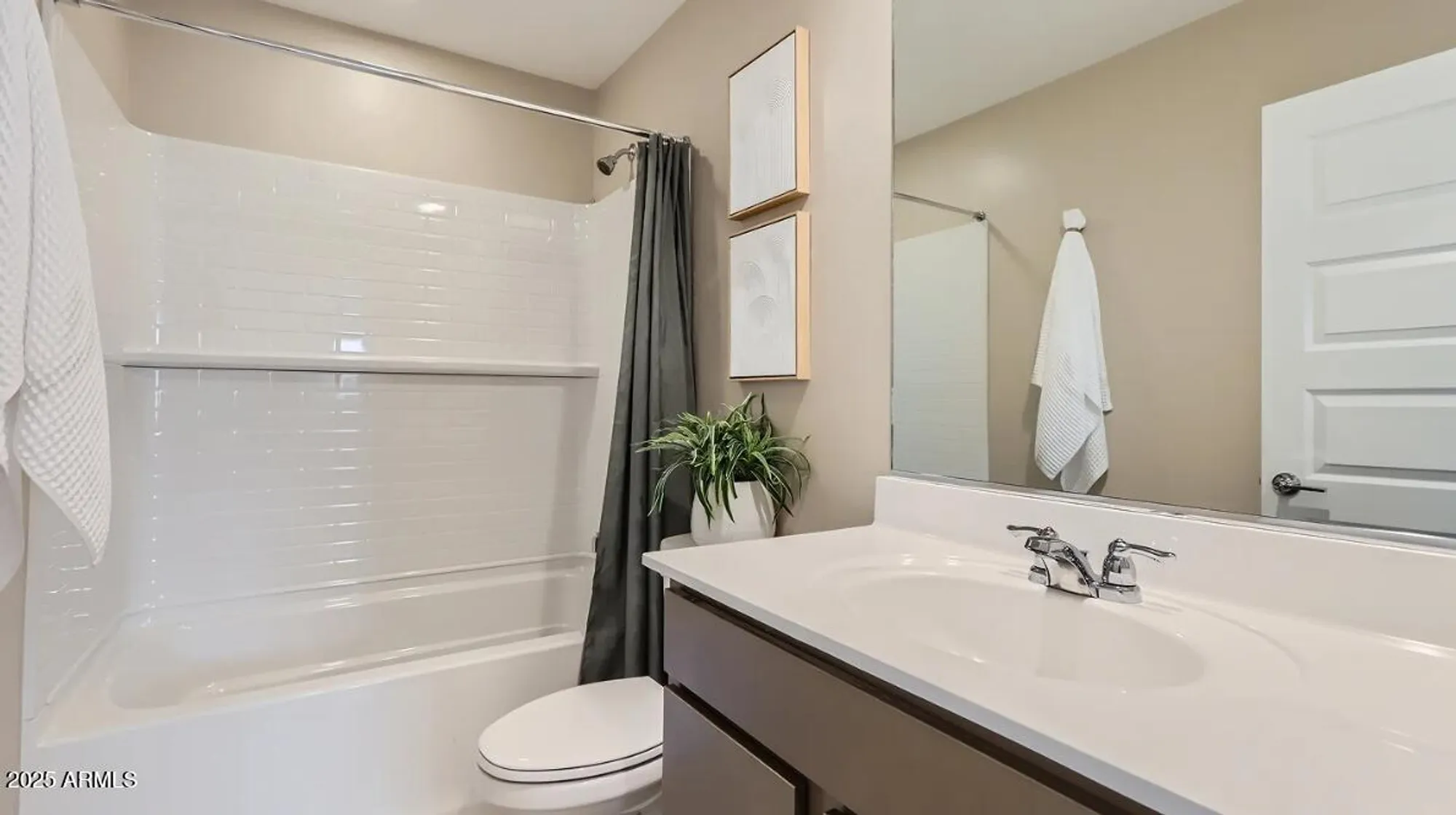 Property Slideshow image 14 of 22 | 25024 n 174th ln, Surprise, AZ, 85387