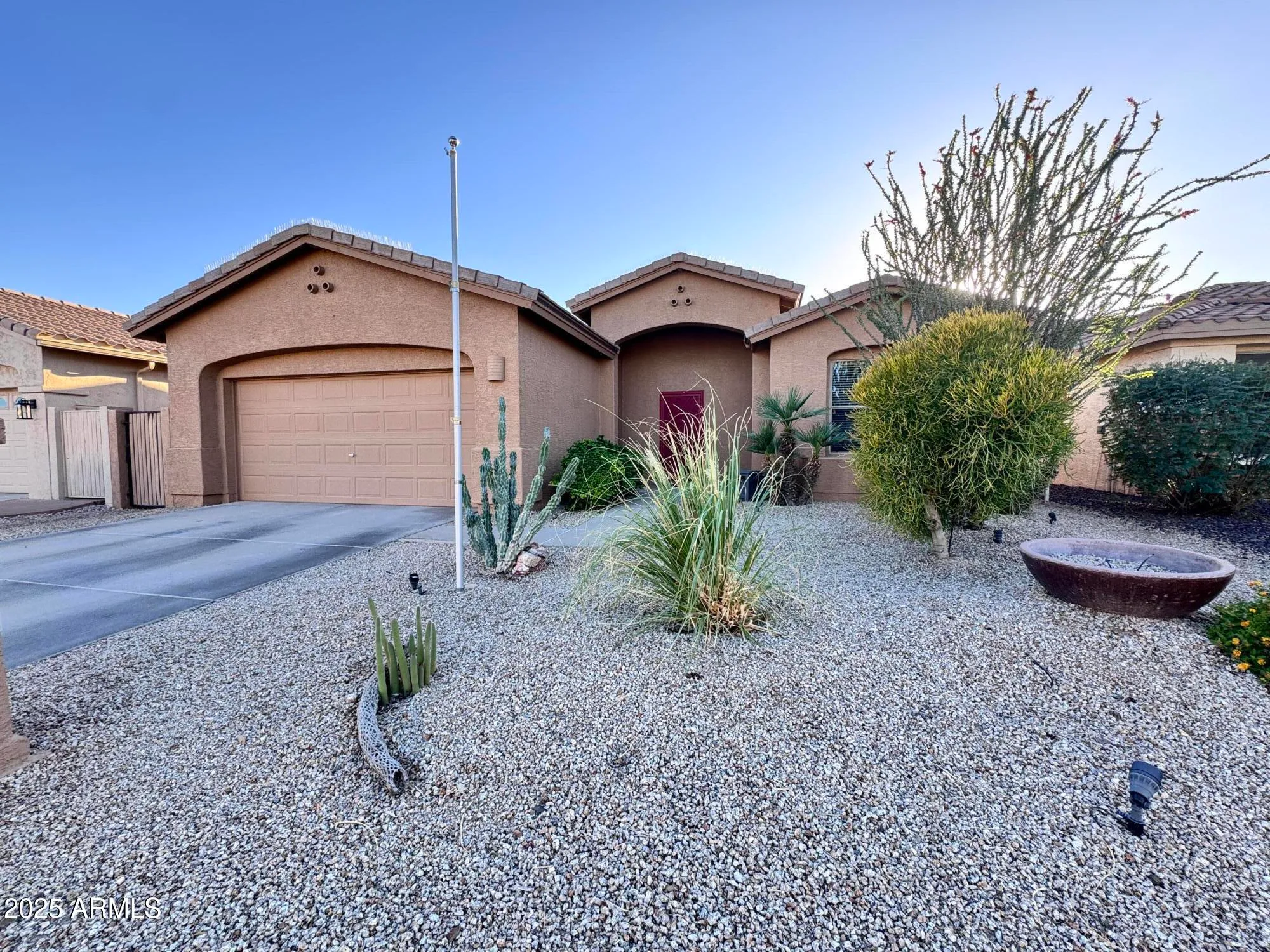 Property Slideshow image 1 of 50 | 24726 s golfview dr, Sun Lakes, AZ, 85248