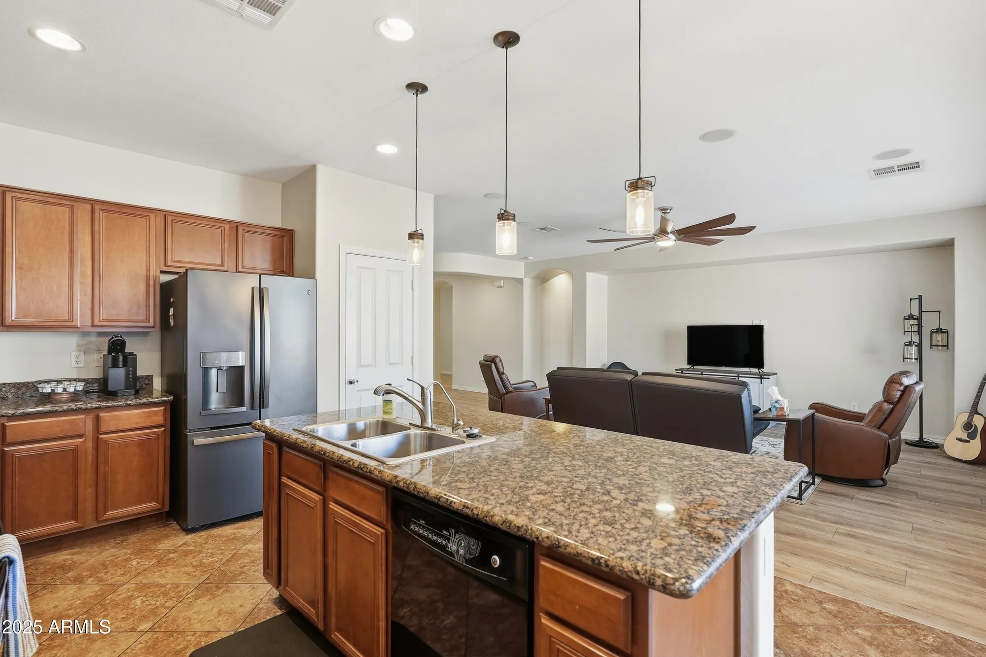Property Slideshow image 16 of 81 | 270 s san marino loop, Casa Grande, AZ, 85194