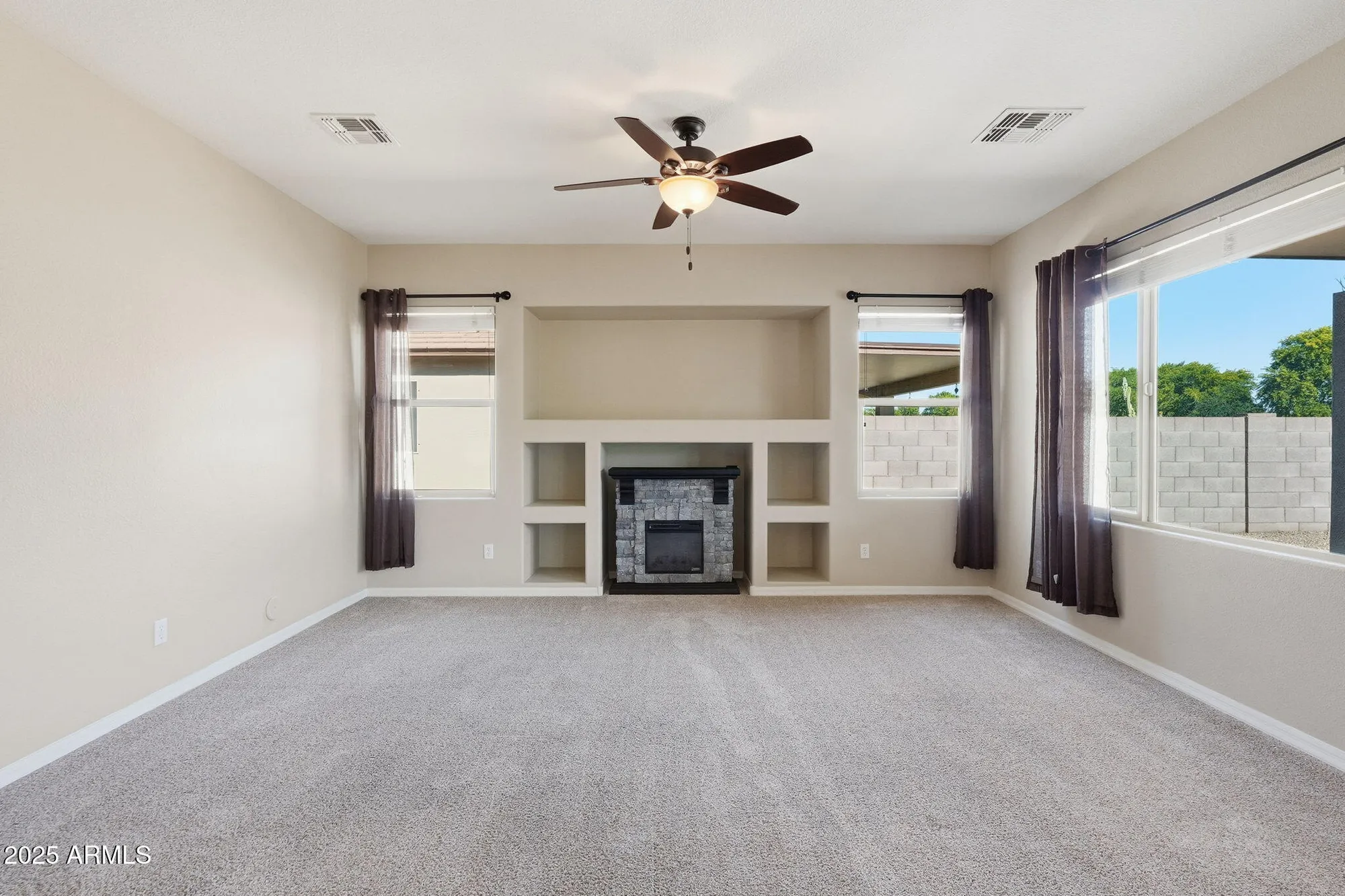 Property Slideshow image 7 of 48 | 6621 s granite dr, Chandler, AZ, 85249