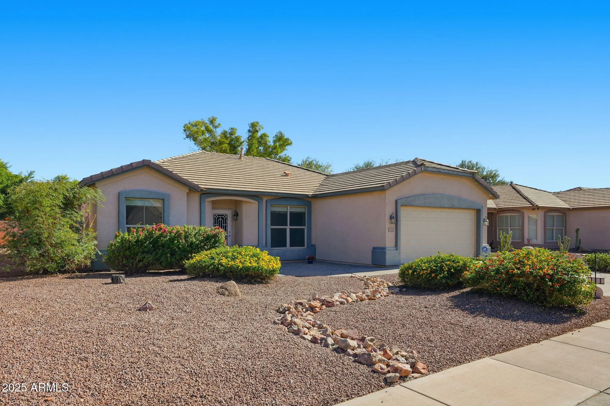 Property Slideshow image 2 of 48 | 6621 s granite dr, Chandler, AZ, 85249