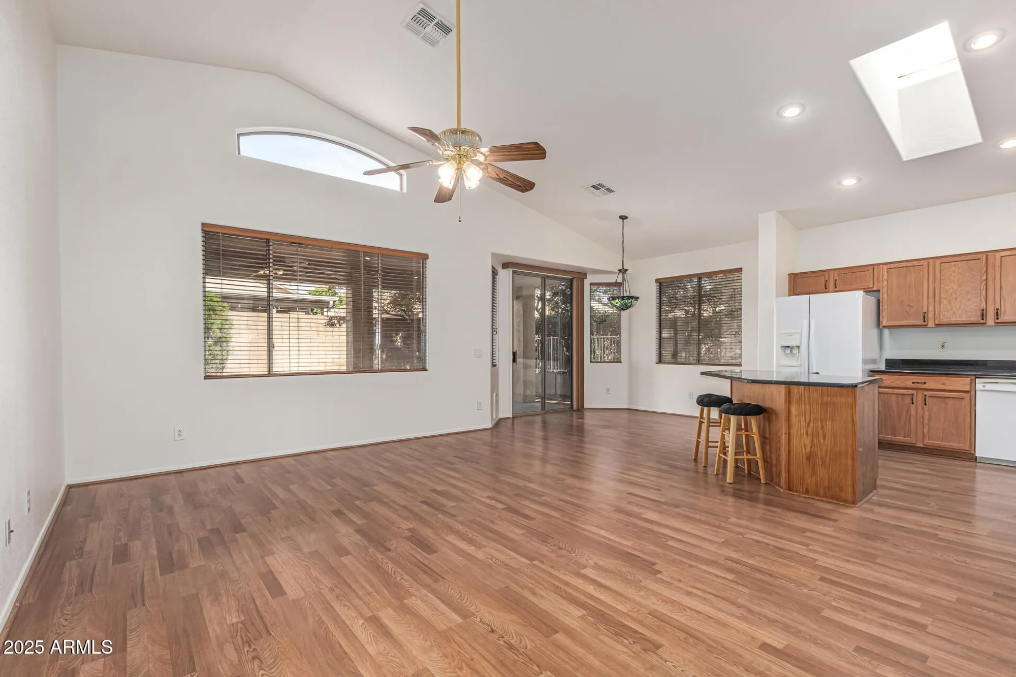 Property Slideshow image 6 of 28 | 17632 w arcadia dr, Surprise, AZ, 85374