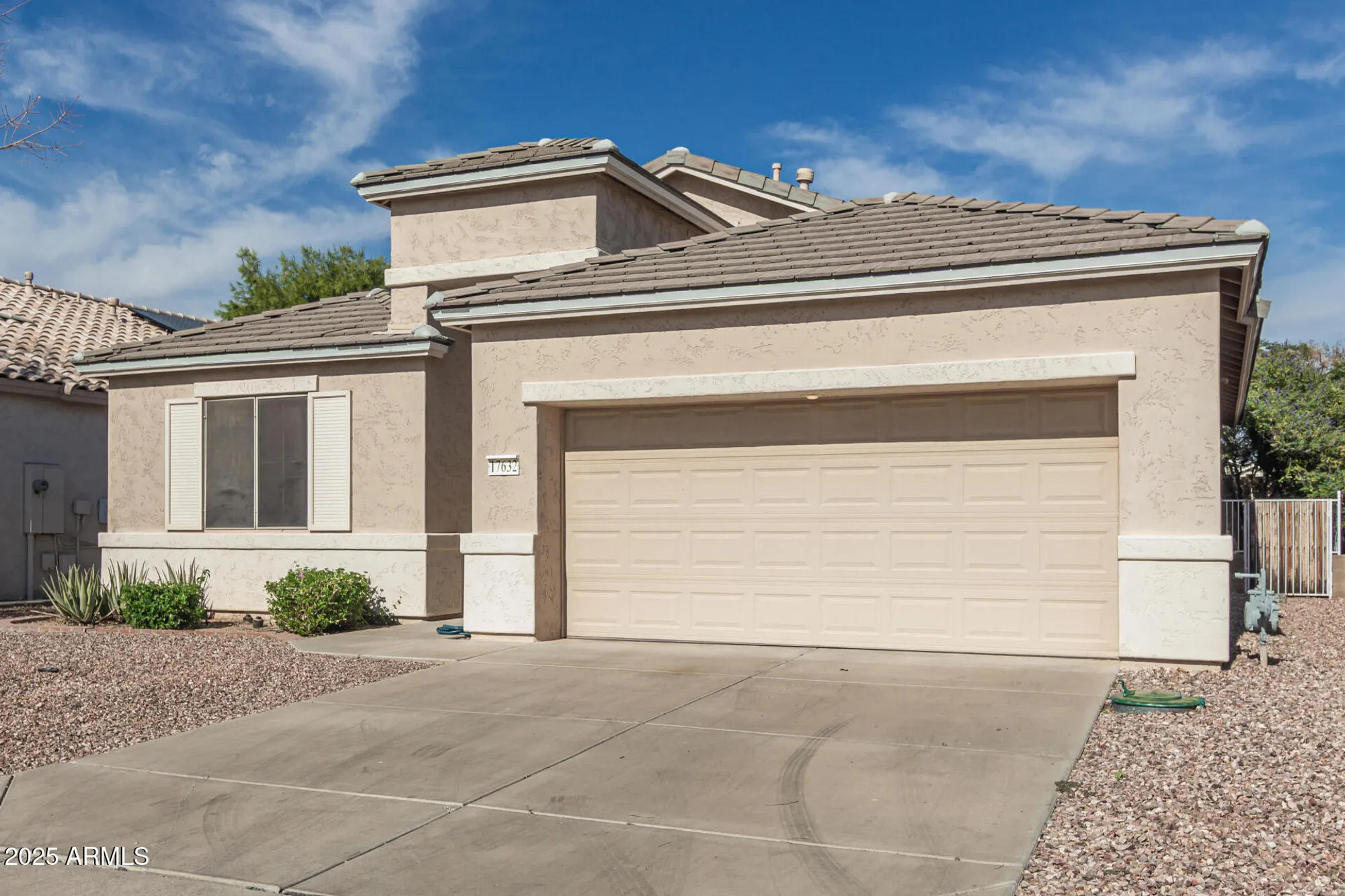 Property Slideshow image 4 of 28 | 17632 w arcadia dr, Surprise, AZ, 85374