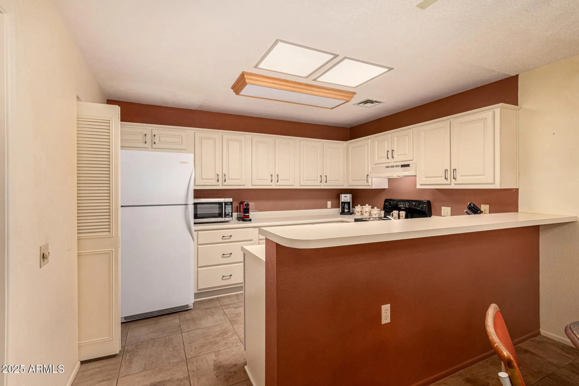 Property Slideshow image 9 of 41 | 14300 w bell rd 431, Surprise, AZ, 85374