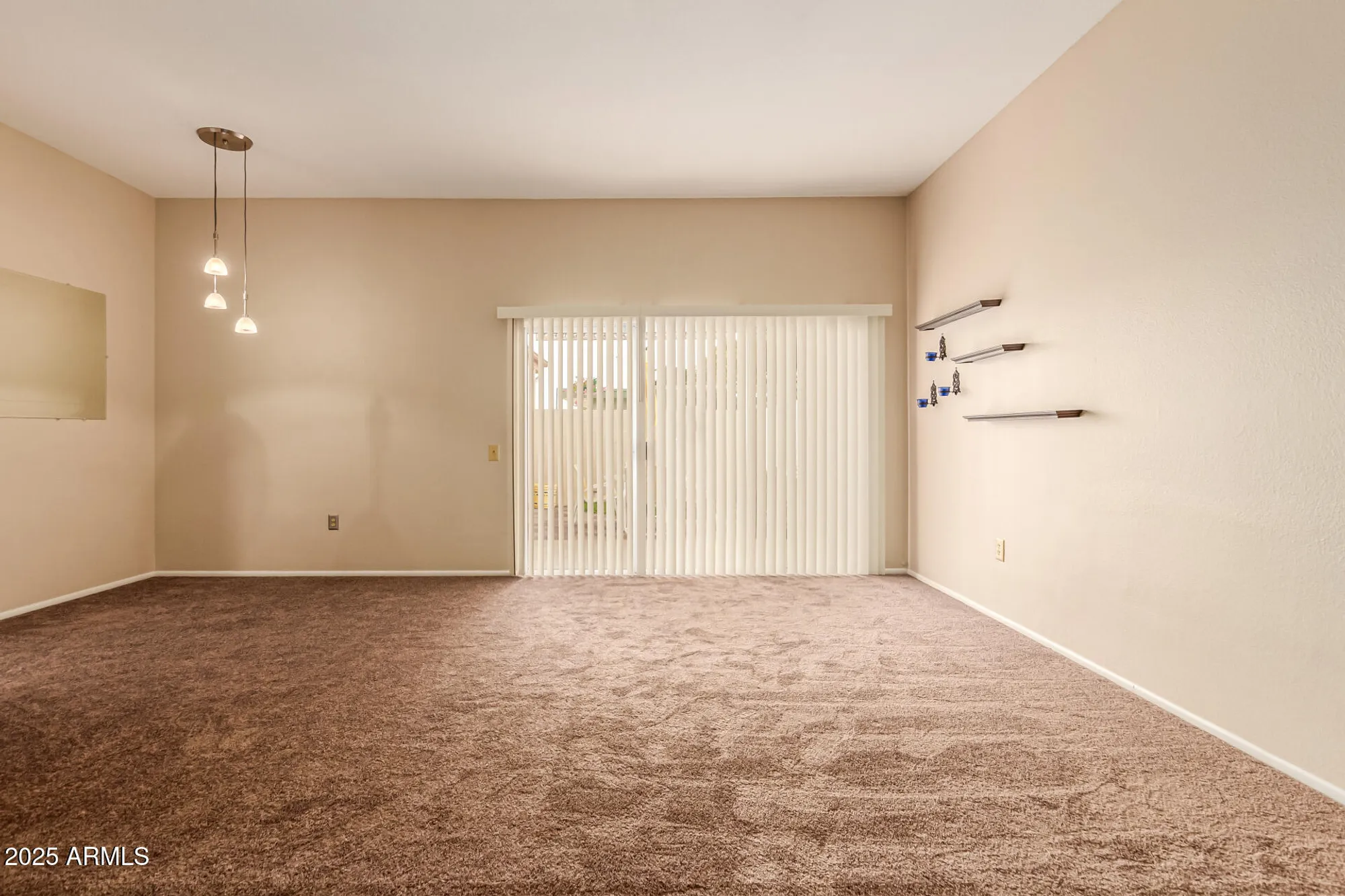 Property Slideshow image 18 of 43 | 10913 w coggins dr, Sun City, AZ, 85351