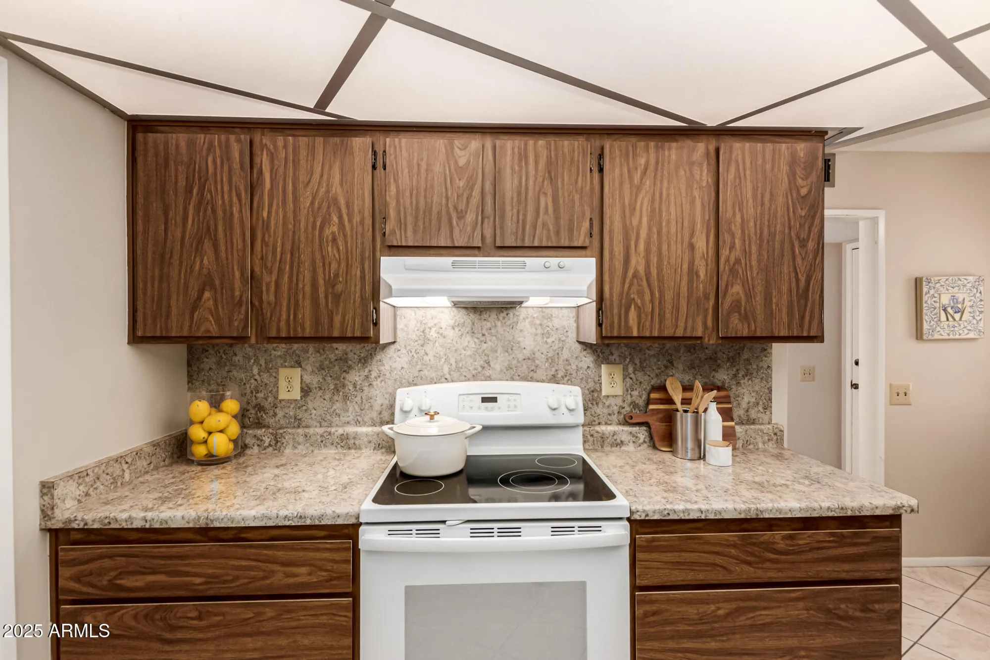 Property Slideshow image 7 of 43 | 10913 w coggins dr, Sun City, AZ, 85351