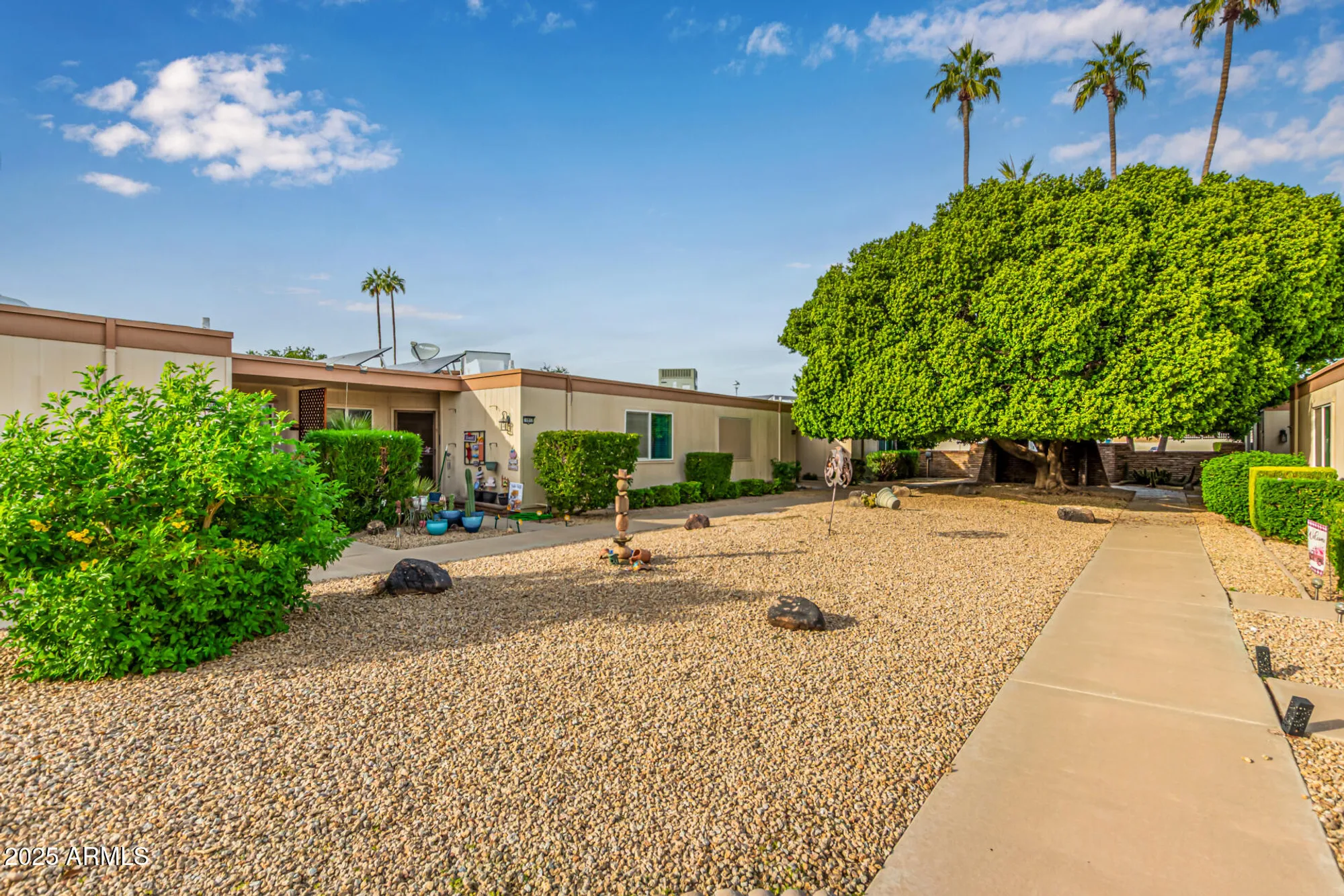 Property Slideshow image 31 of 43 | 10913 w coggins dr, Sun City, AZ, 85351