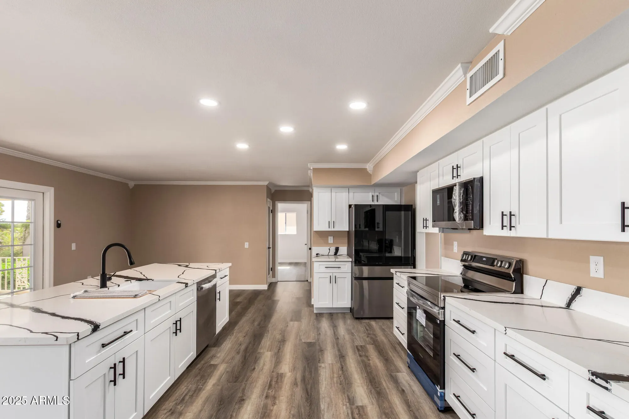 Property Slideshow image 5 of 29 | 19229 n welk dr, Sun City, AZ, 85373