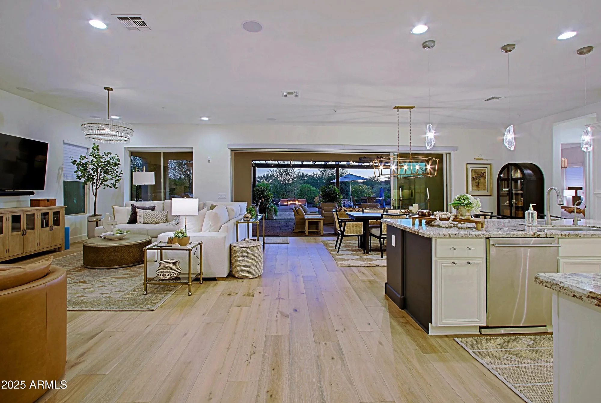 Property Slideshow image 9 of 64 | 17877 e slide rock dr, Rio Verde, AZ, 85263