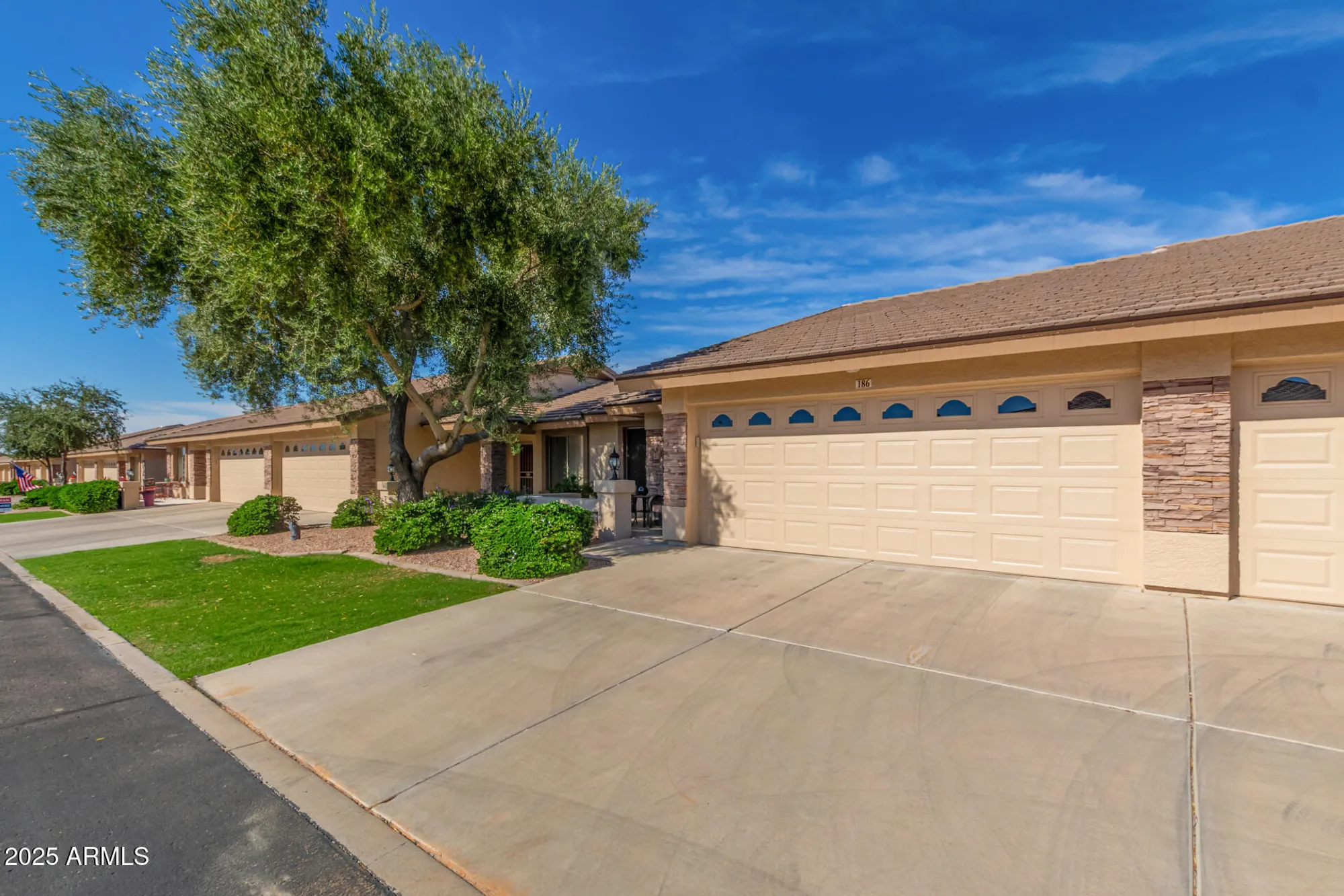 Property Slideshow image 8 of 41 | 11069 e kilarea ave 186, Mesa, AZ, 85209