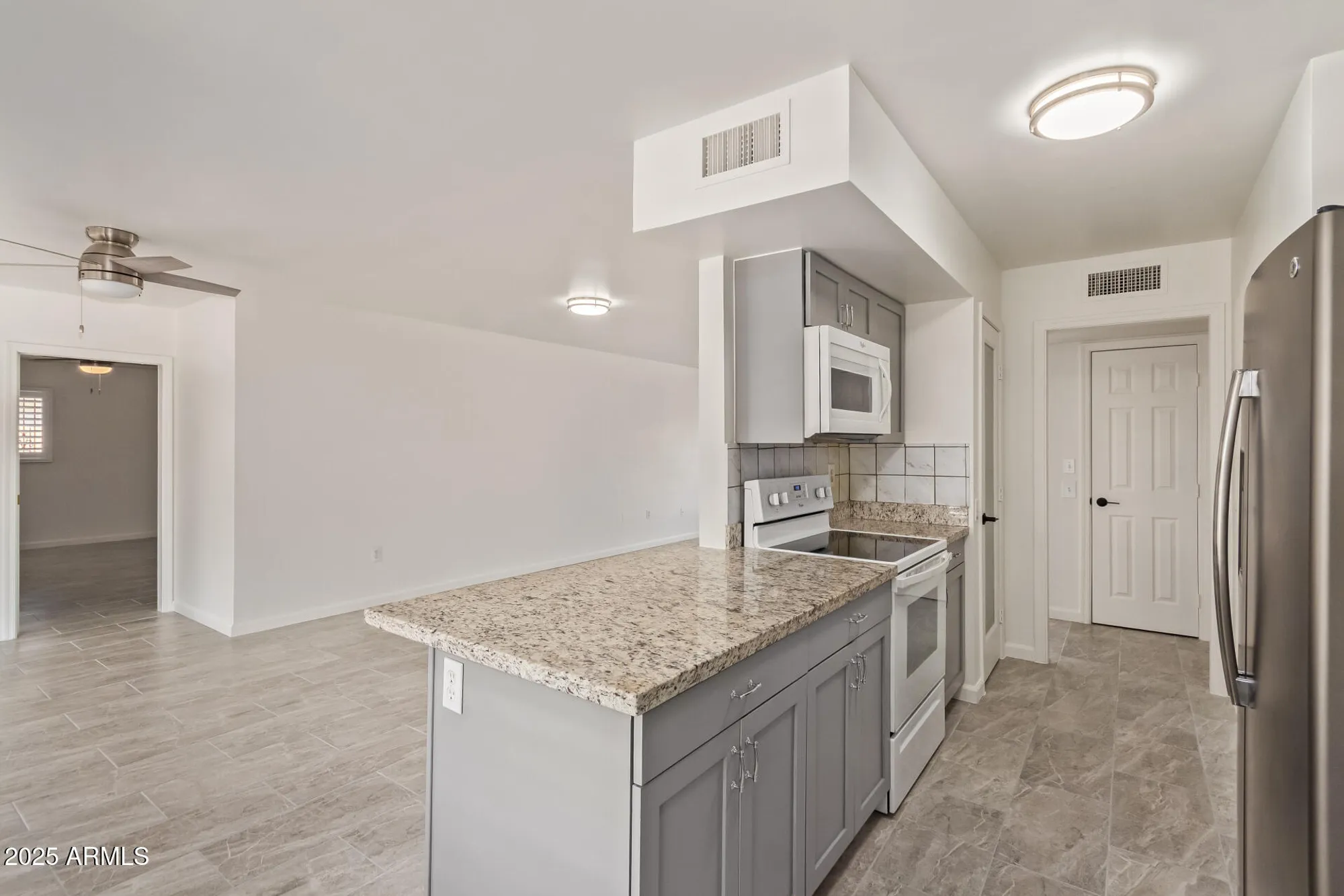 Property Slideshow image 7 of 20 | 13223 w bonanza dr, Sun City West, AZ, 85375