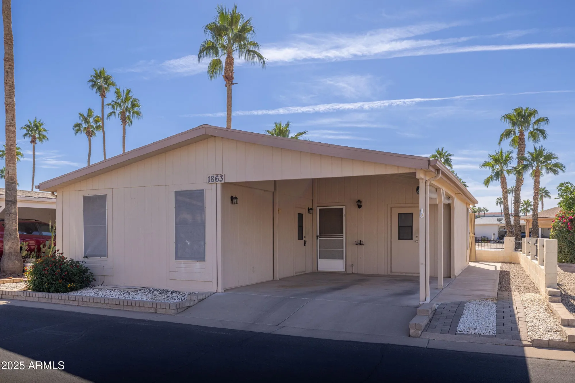 Property Slideshow image 1 of 19 | 1863 e torrey pines ln, Chandler, AZ, 85249