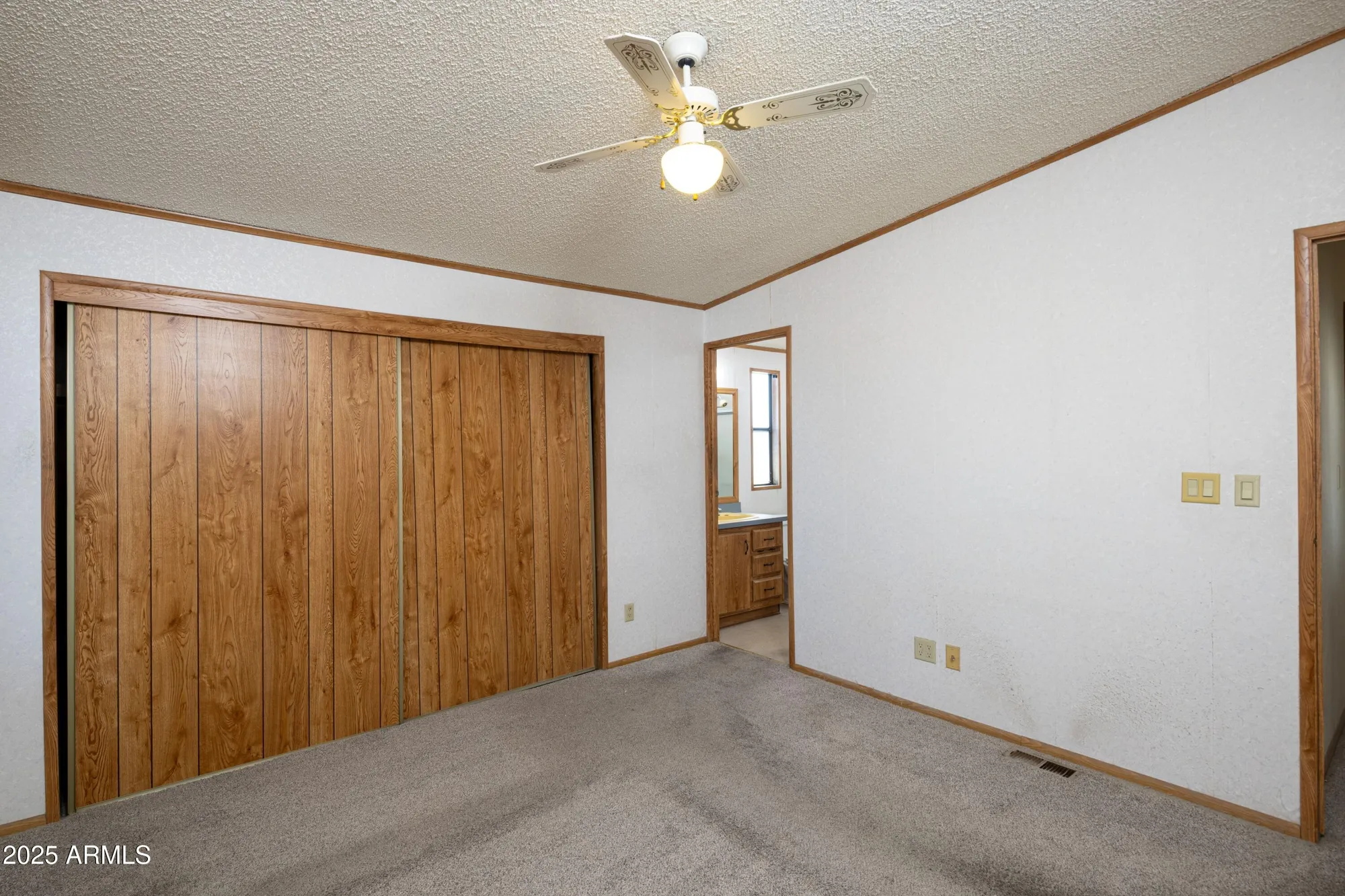 Property Slideshow image 8 of 19 | 1863 e torrey pines ln, Chandler, AZ, 85249