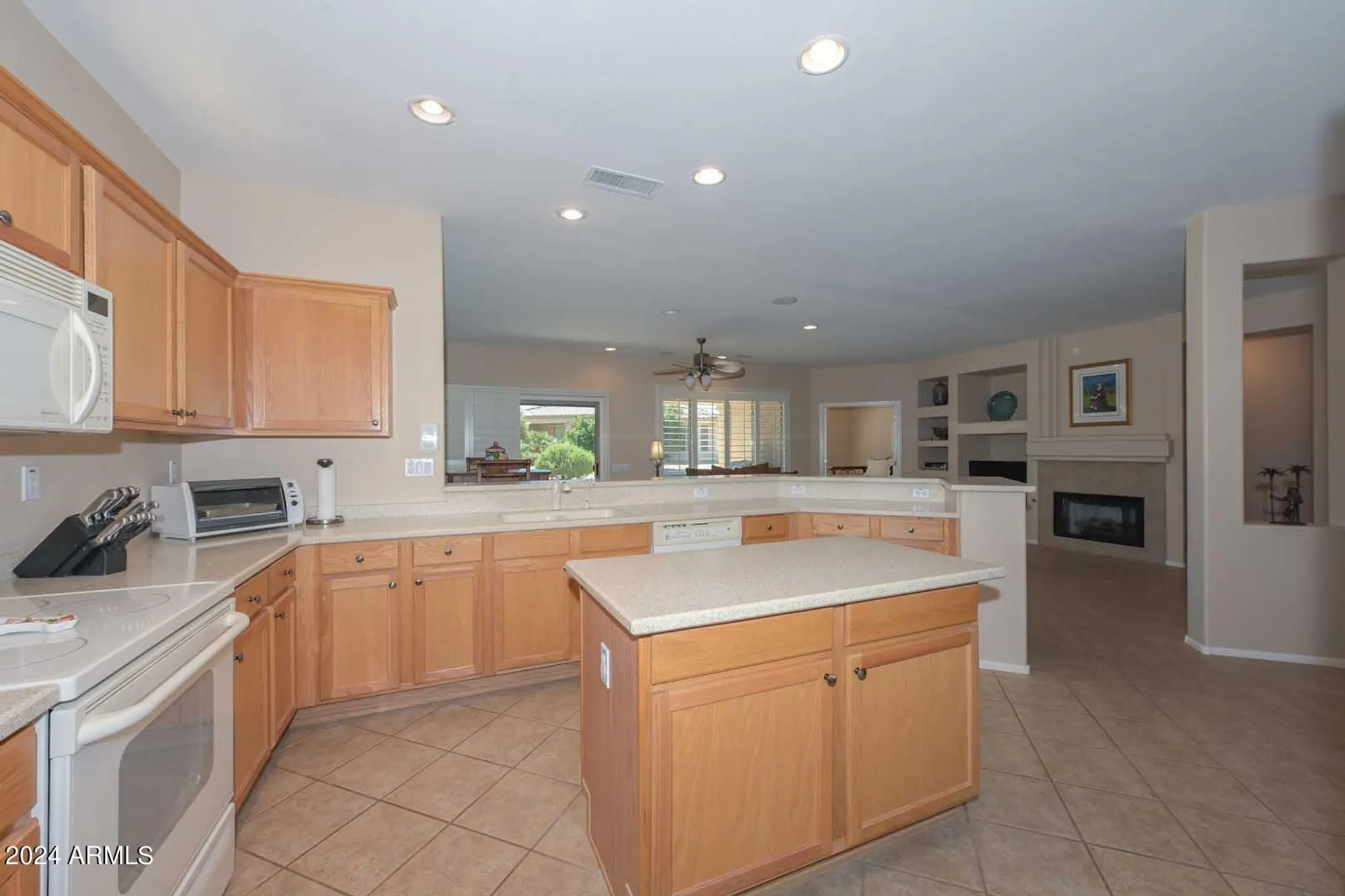 Property Slideshow image 16 of 40 | 17041 w artesia dr, Surprise, AZ, 85387