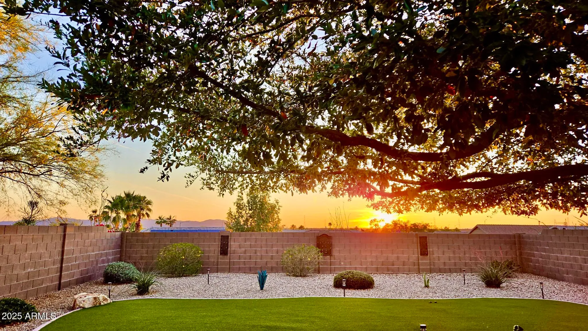 Property Slideshow image 1 of 35 | 19556 n 107th dr, Sun City, AZ, 85373