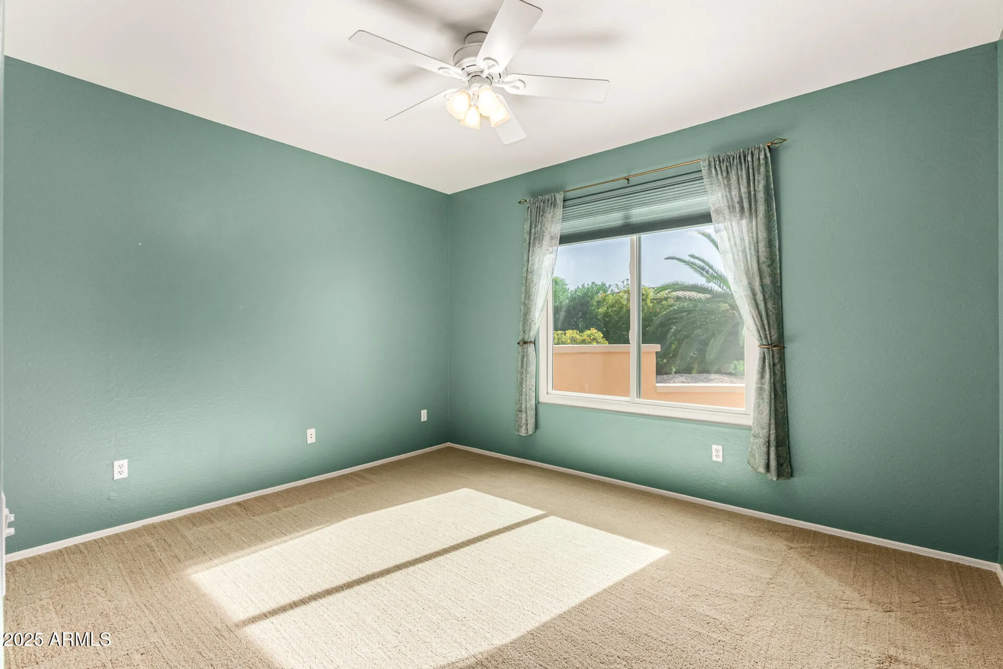 Property Slideshow image 21 of 31 | 20693 n glen canyon dr, Surprise, AZ, 85387