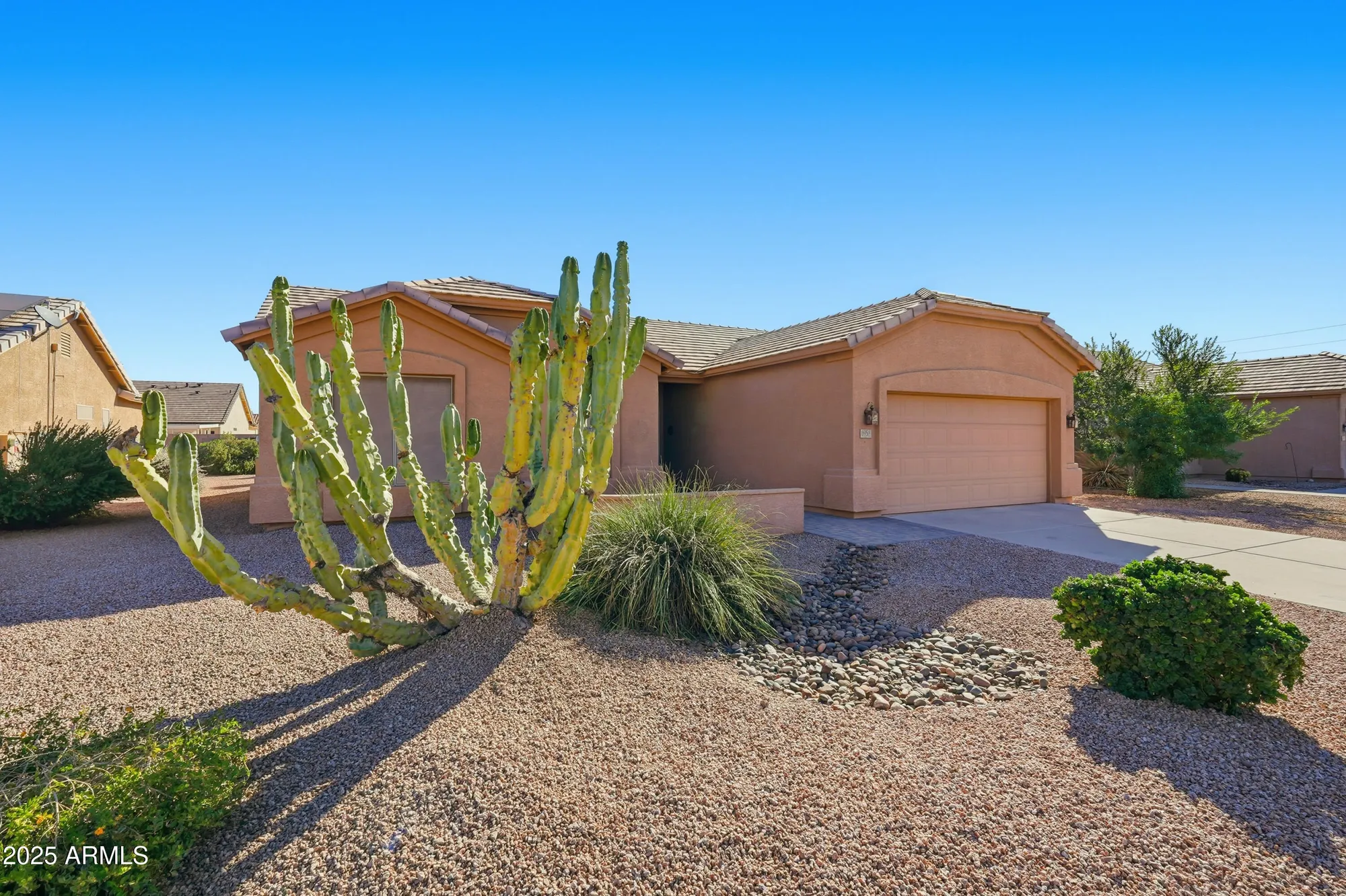 Property Slideshow image 3 of 38 | 6951 s senate st, Chandler, AZ, 85249
