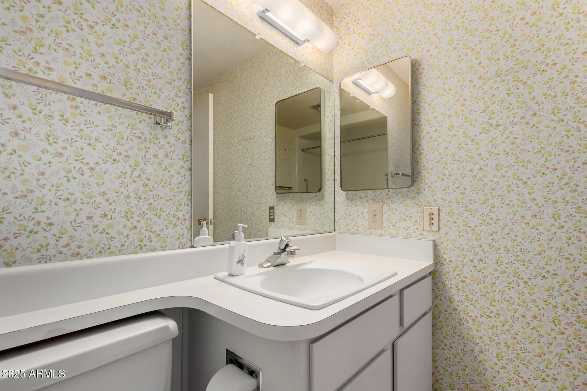 Property Slideshow image 21 of 28 | 17603 n 99th dr, Sun City, AZ, 85373