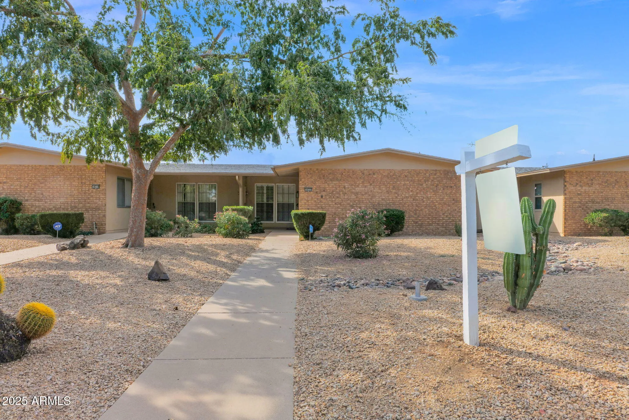 Property Slideshow image 2 of 27 | 18222 n stonebrook dr, Sun City West, AZ, 85375