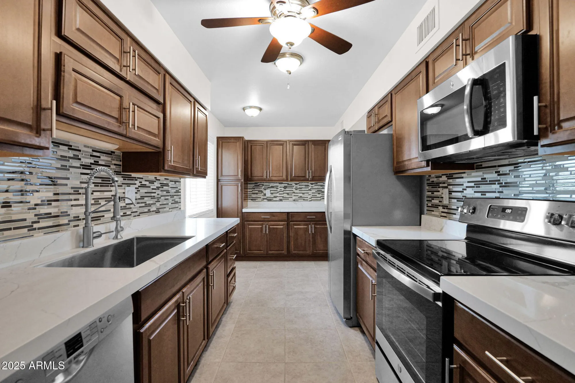 Property Slideshow image 13 of 27 | 18222 n stonebrook dr, Sun City West, AZ, 85375