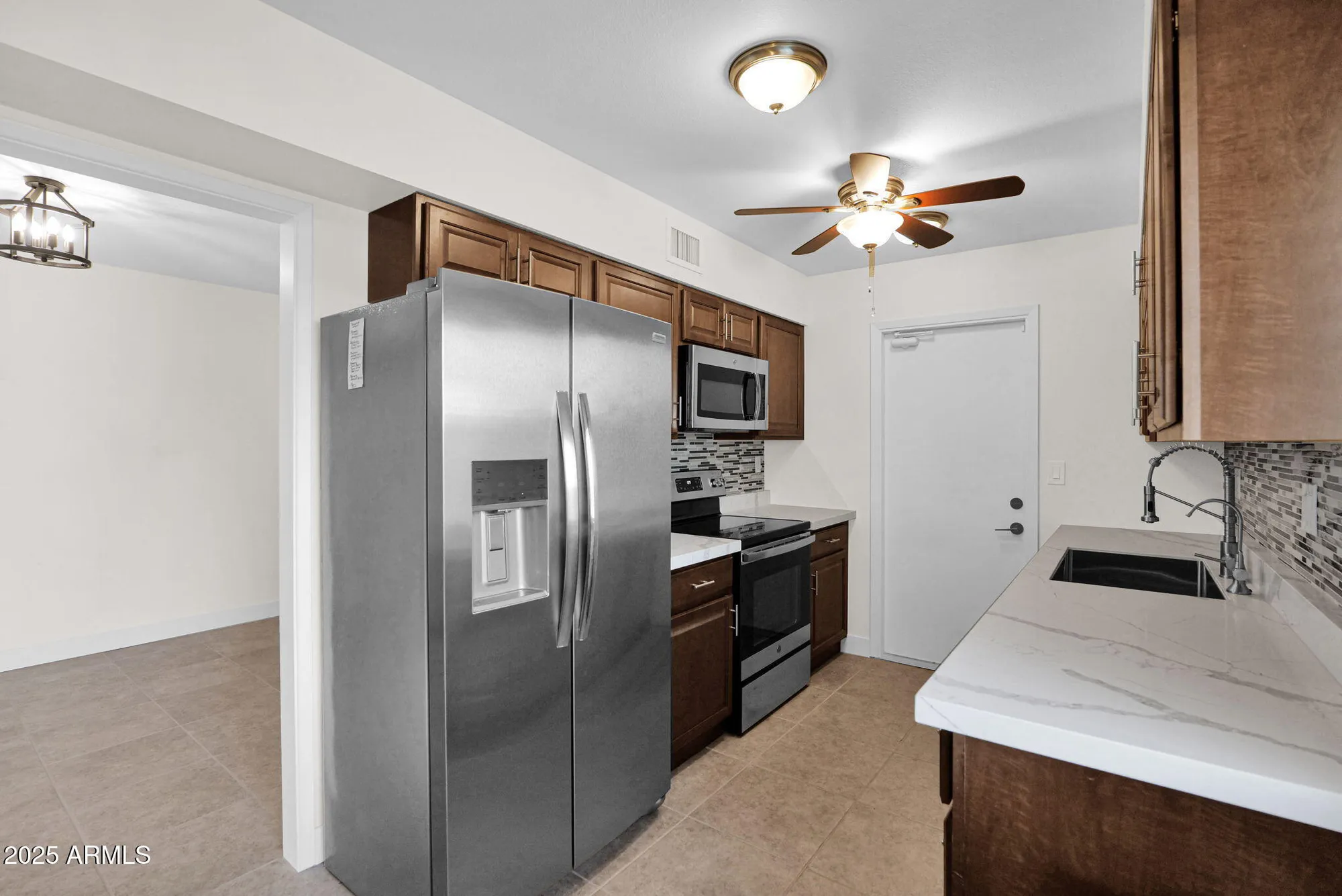 Property Slideshow image 9 of 27 | 18222 n stonebrook dr, Sun City West, AZ, 85375