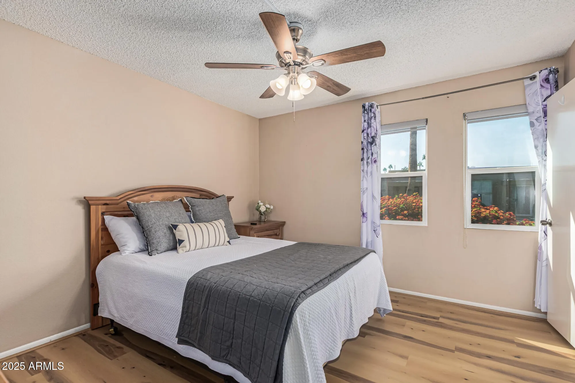 Property Slideshow image 9 of 23 | 10019 w thunderbird blvd, Sun City, AZ, 85351