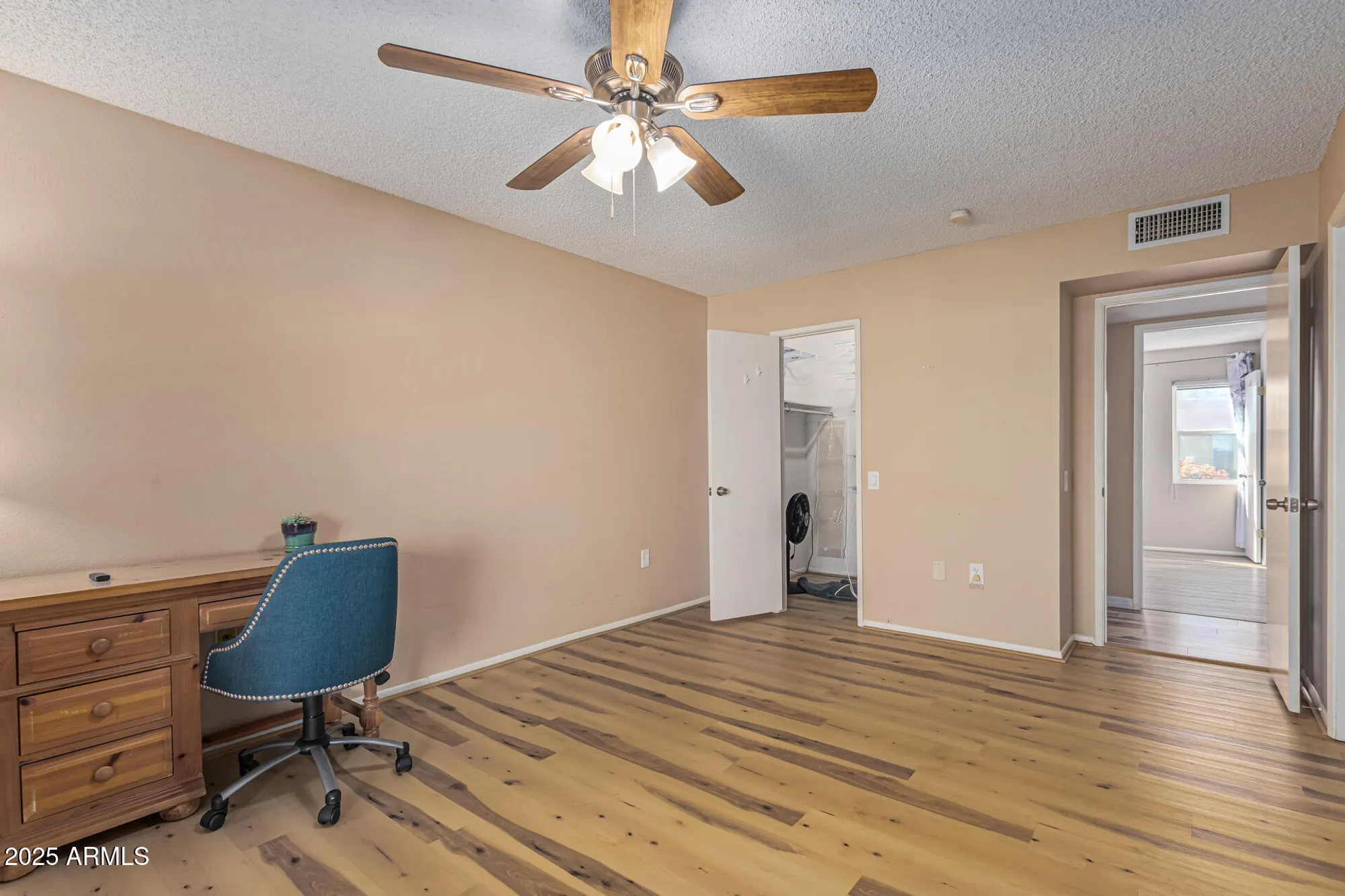 Property Slideshow image 15 of 23 | 10019 w thunderbird blvd, Sun City, AZ, 85351