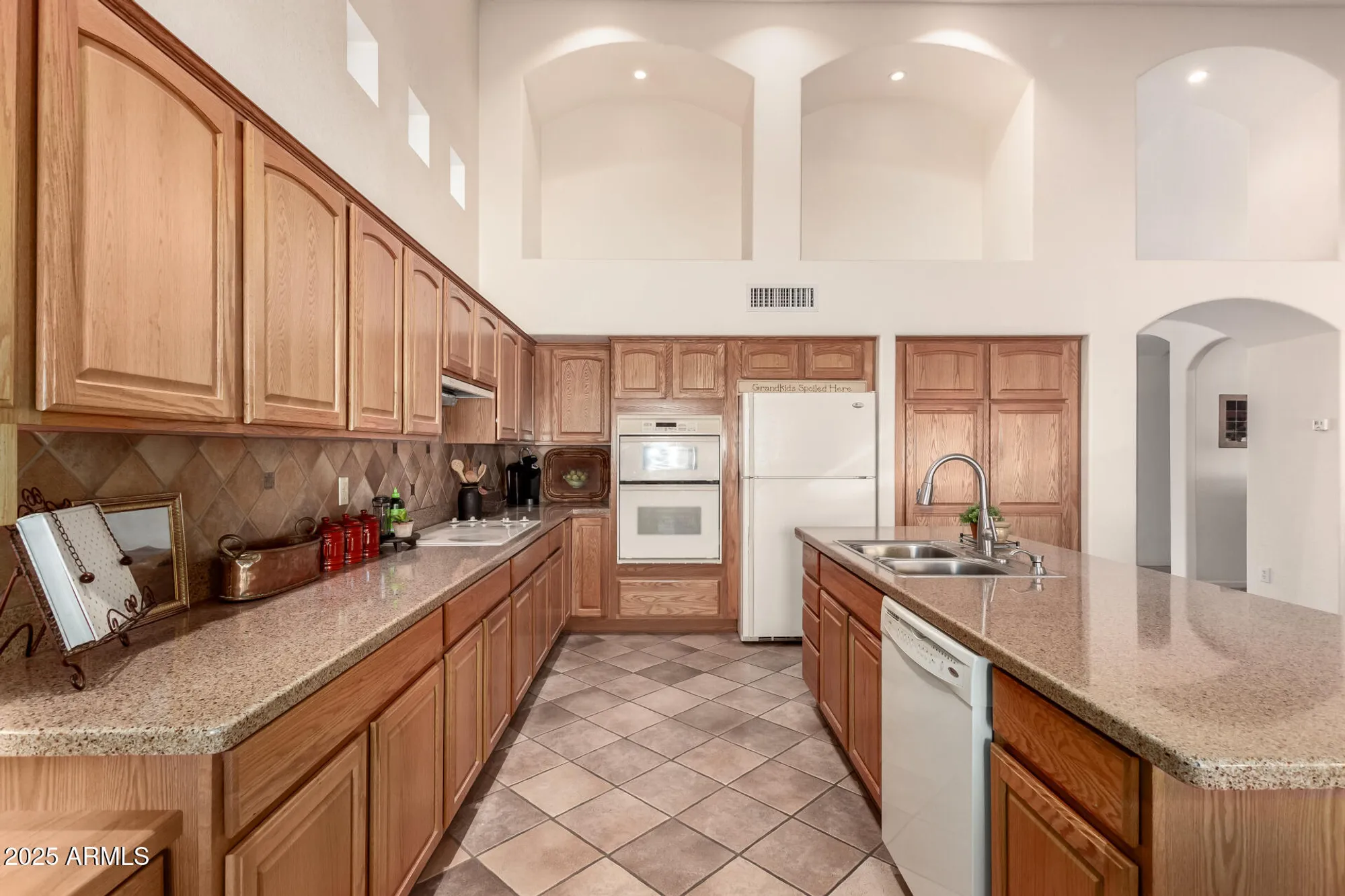 Property Slideshow image 13 of 51 | 9312 e arrowvale dr, Sun Lakes, AZ, 85248