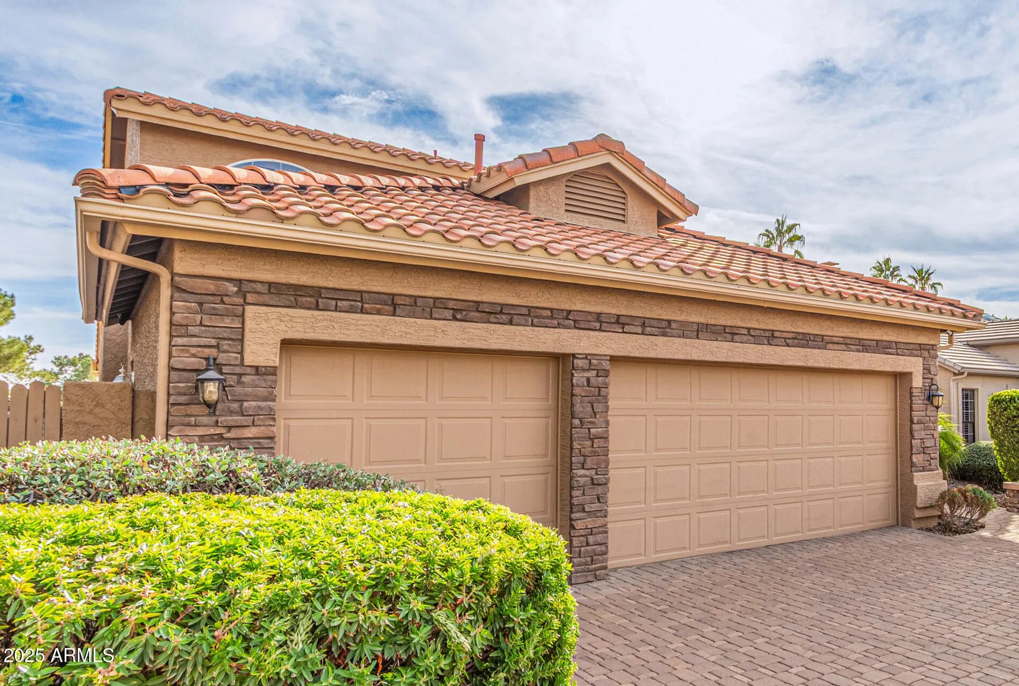 Property Slideshow image 5 of 50 | 9121 e crystal dr, Sun Lakes, AZ, 85248