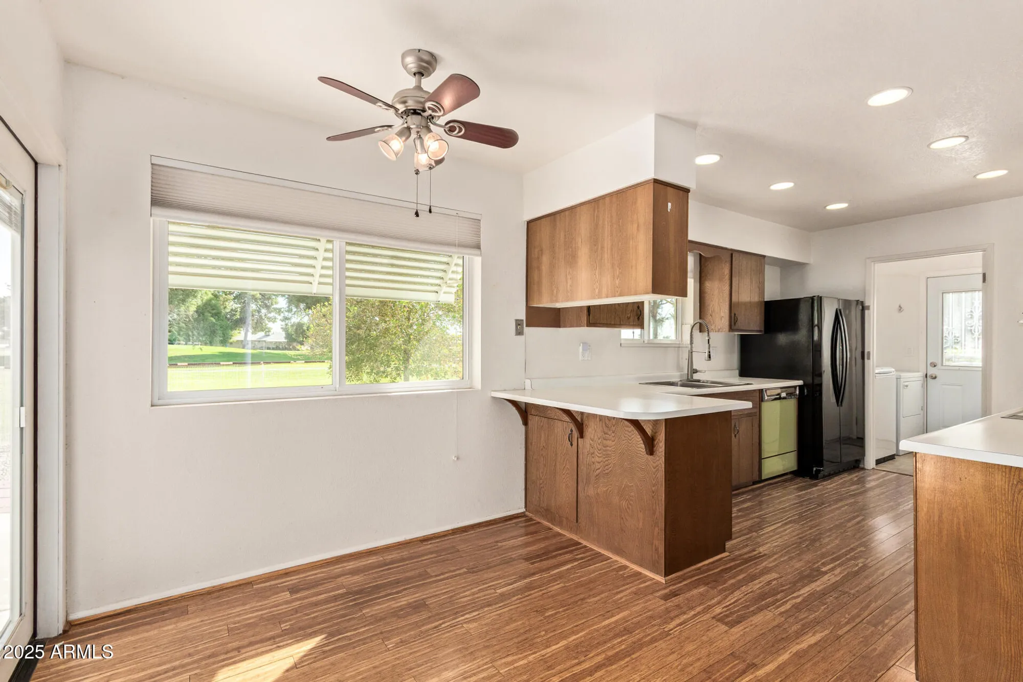 Property Slideshow image 10 of 35 | 9815 n 103rd ave, Sun City, AZ, 85351