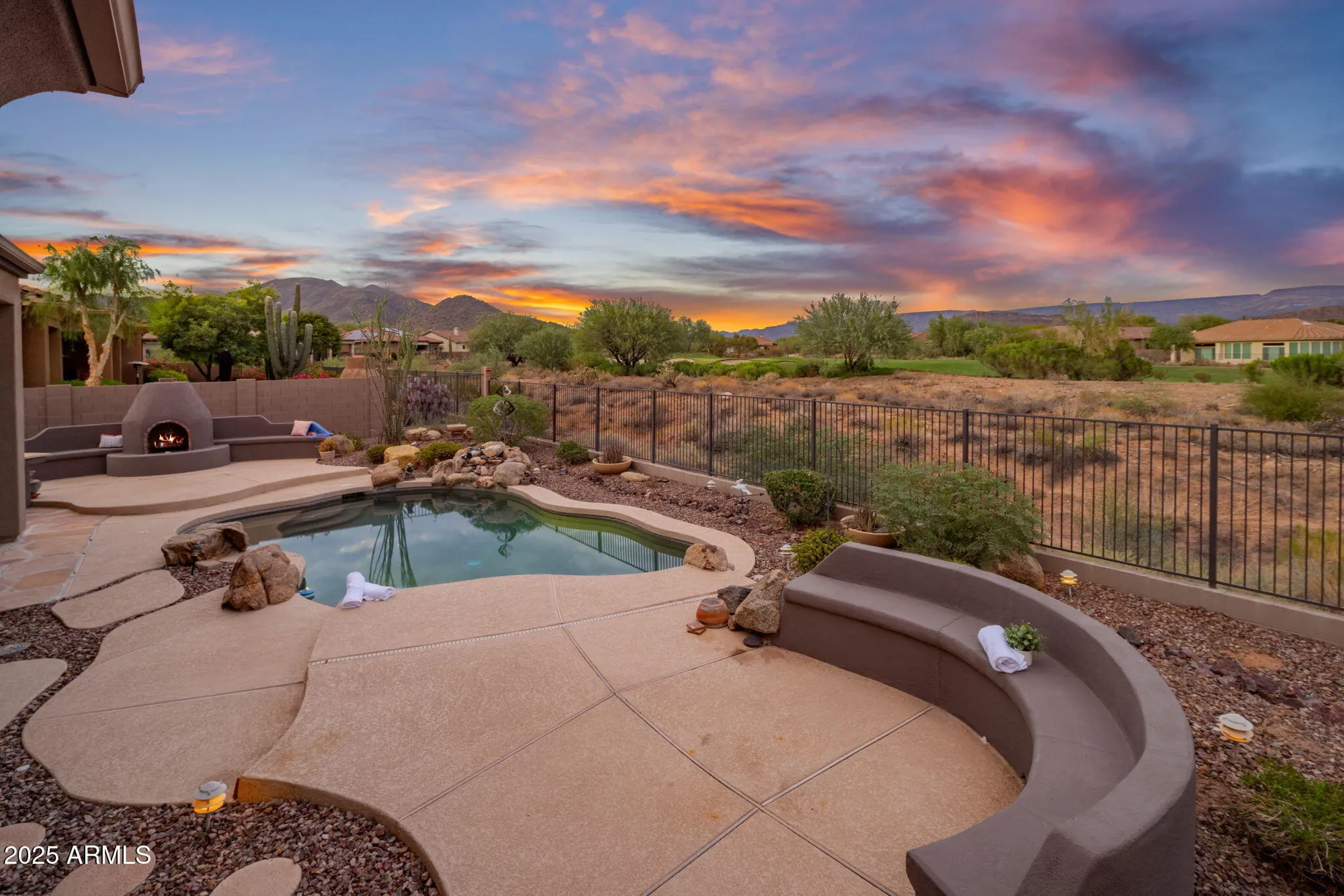 Property Slideshow image 25 of 39 | 40619 n candlewyck ln, Phoenix, AZ, 85086