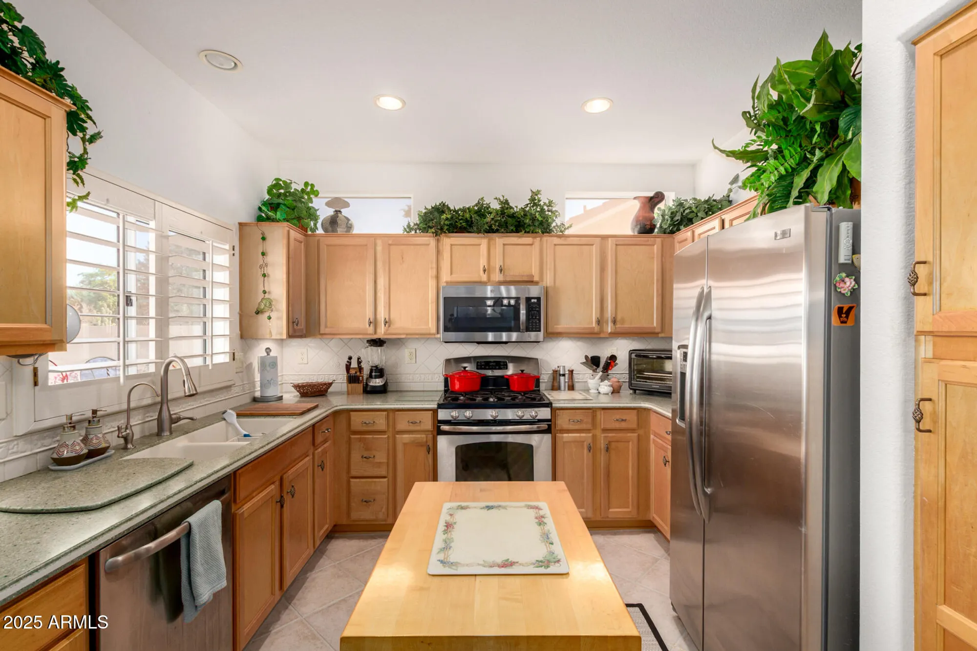 Property Slideshow image 9 of 25 | 14738 w colt ln, Sun City West, AZ, 85375