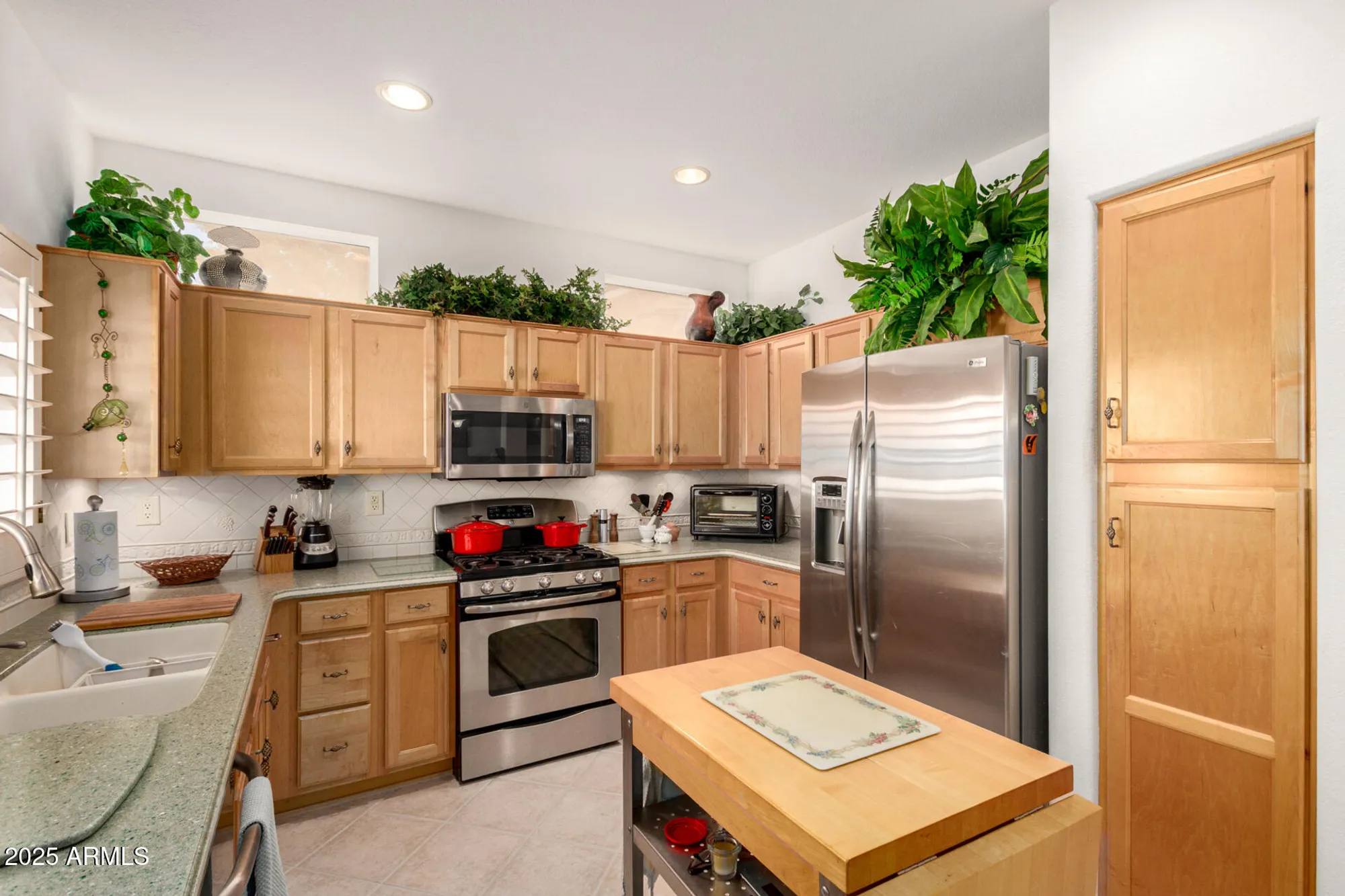 Property Slideshow image 10 of 25 | 14738 w colt ln, Sun City West, AZ, 85375