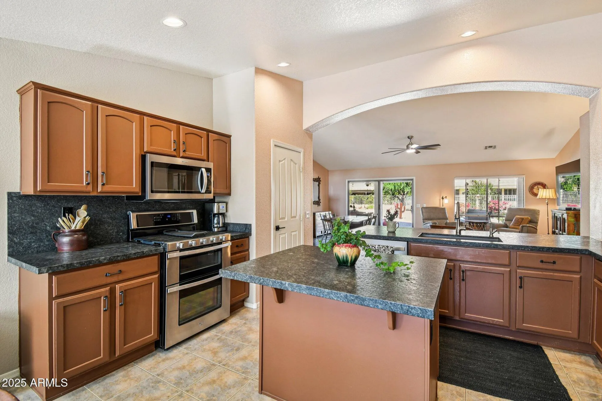Property Slideshow image 12 of 52 | 15734 w edgemont ave, Goodyear, AZ, 85395